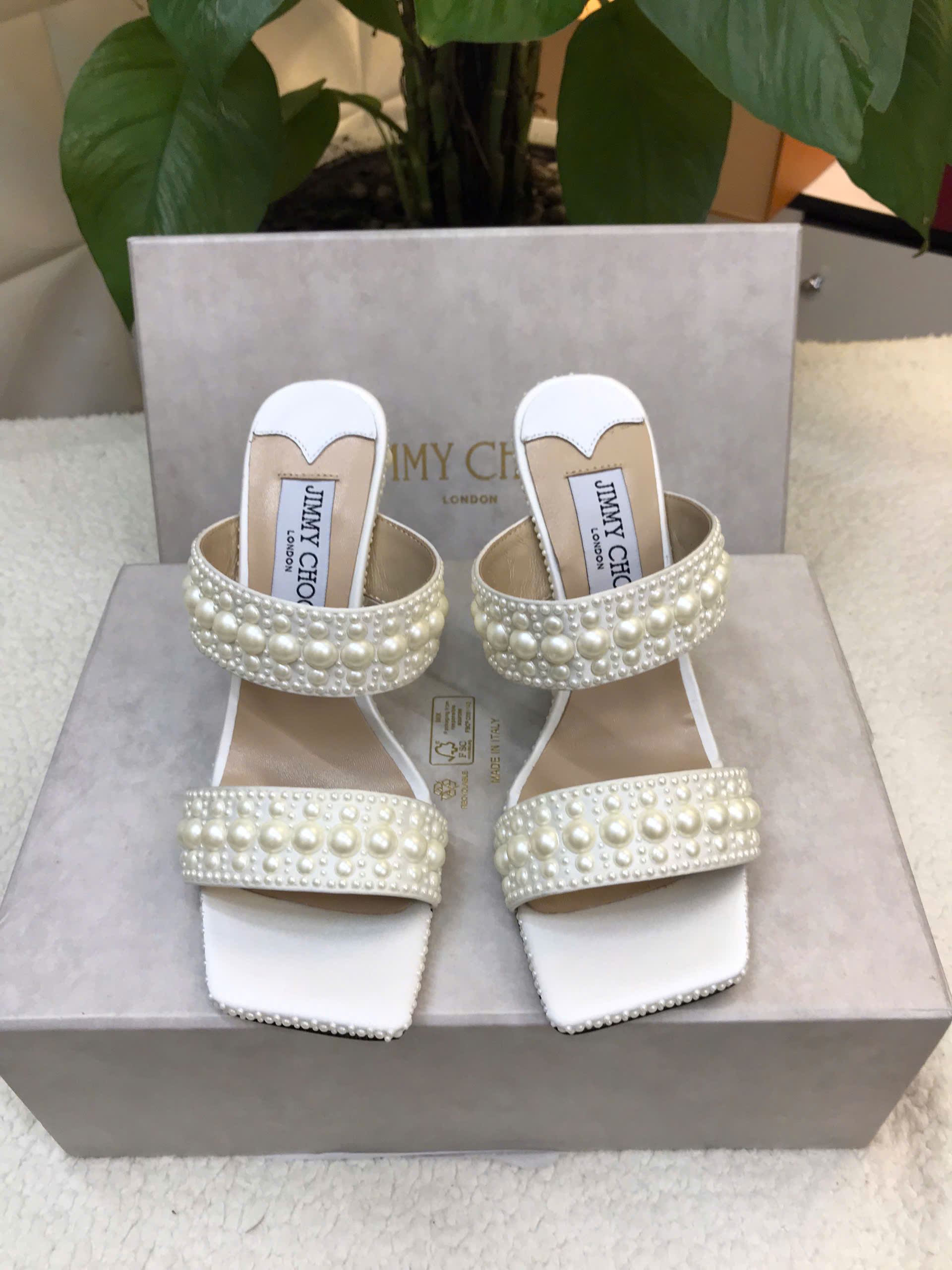 Giày Jimmy Choo Sacoria 85 White Satin Wedge Sandals with All-Over Pearls Siêu Cấp Size 35