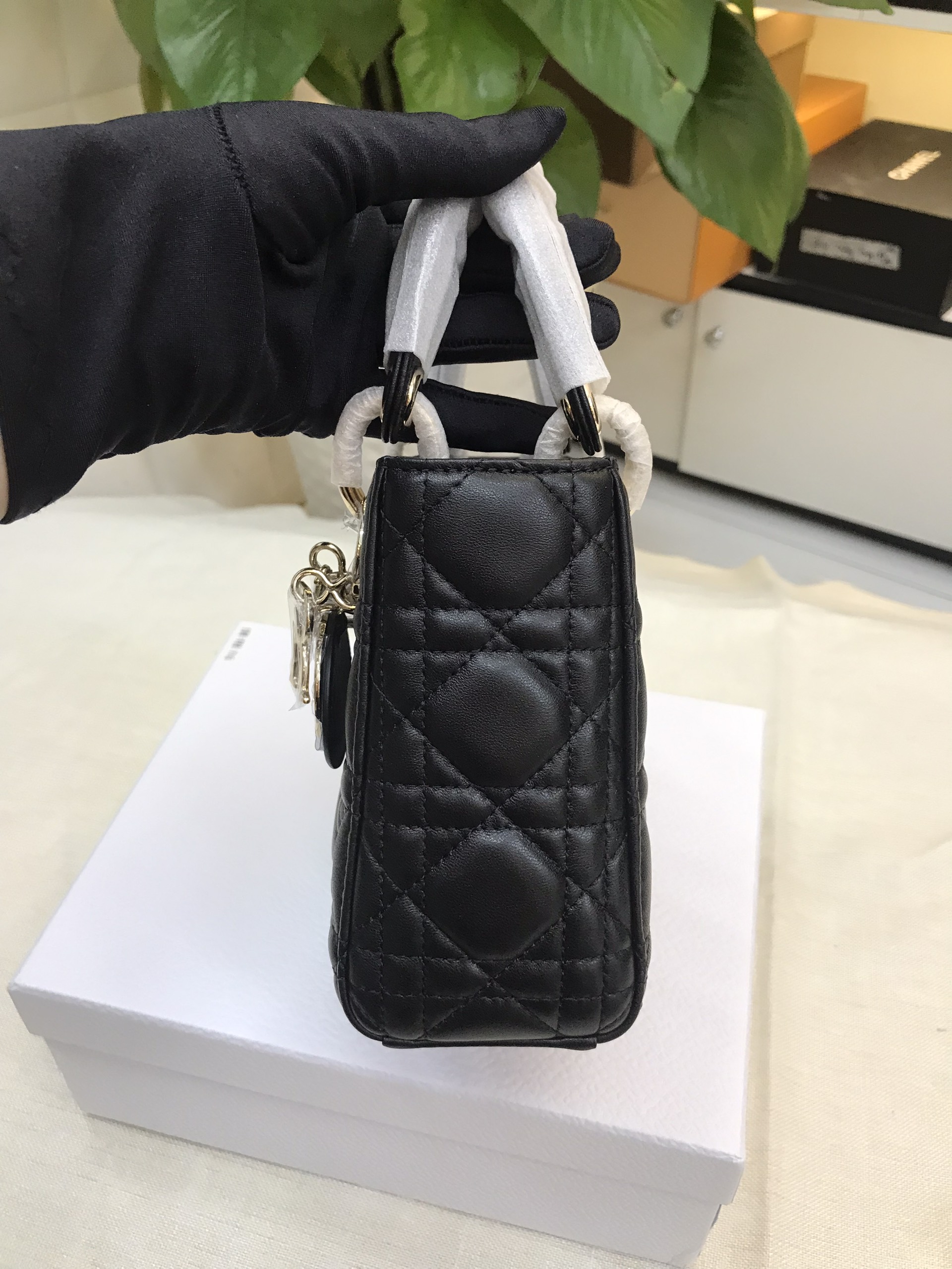 Túi Mini Lady Dior Bag VIP Màu Đen Size 17cm