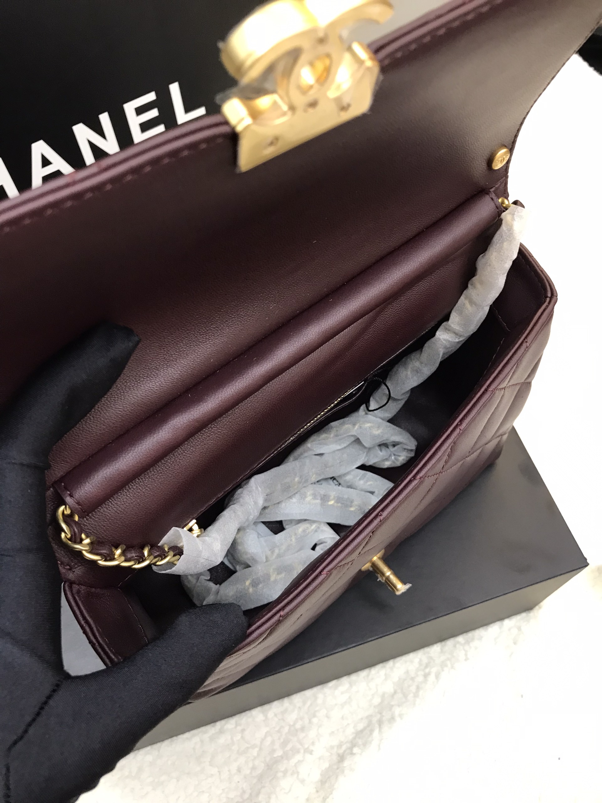 Túi Chanel 24A Pearl Chain Flap Bag Siêu Cấp Màu Đỏ Size 22cm