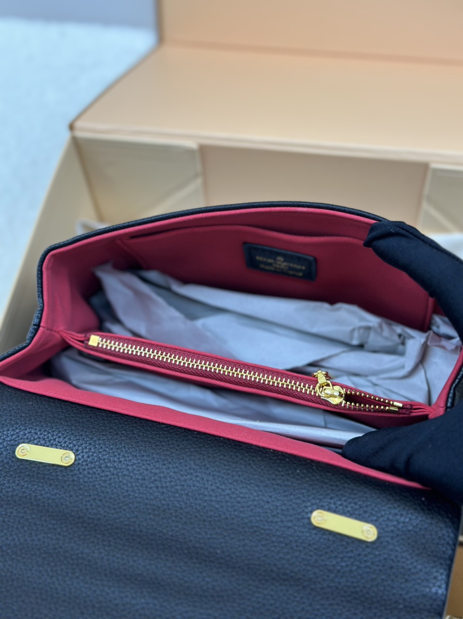 Túi Xách LV Madeleine BB Super Size 24cm Chữ Hồng Full Box M45978