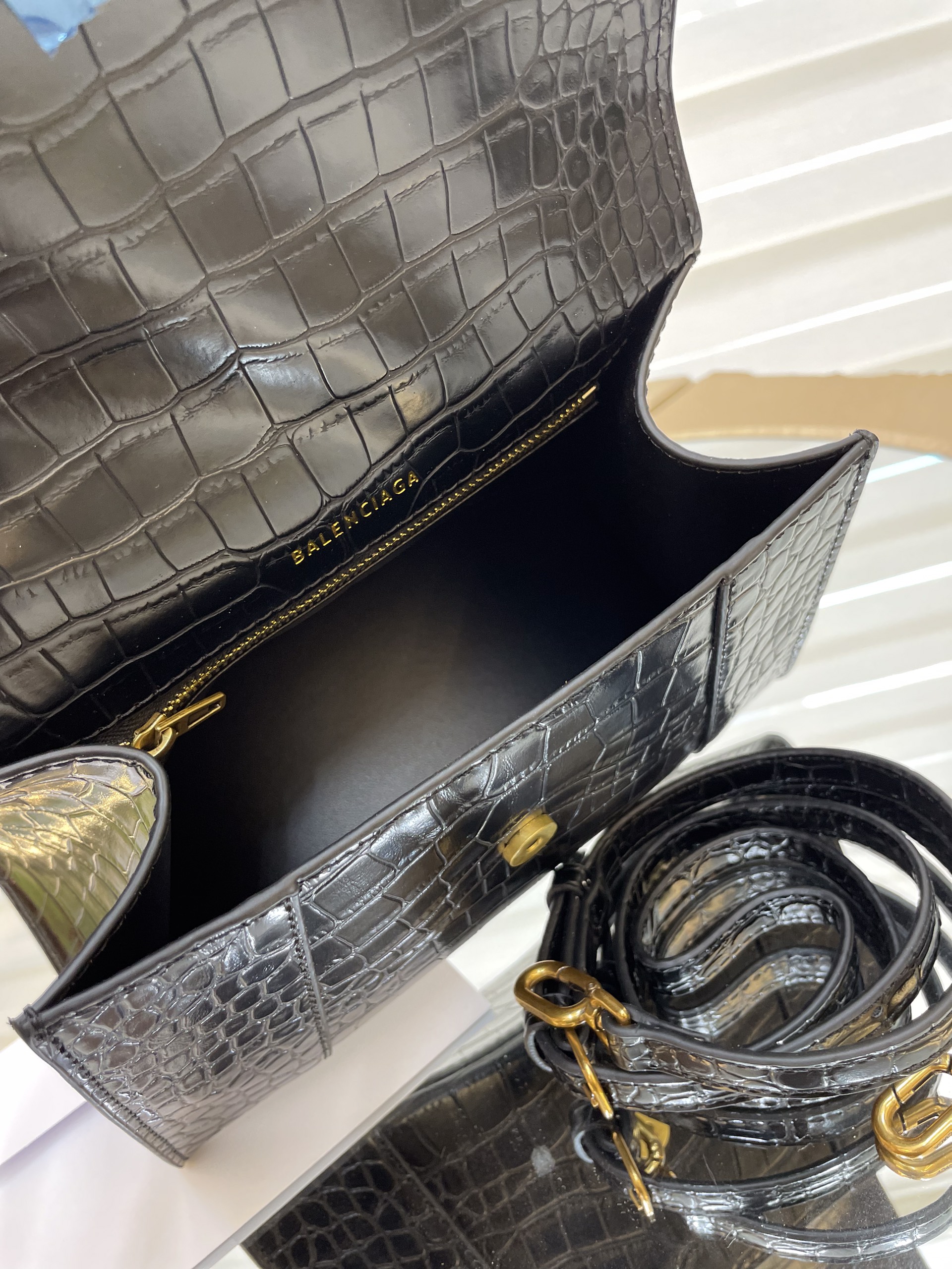Túi Xách Balenciaga Hourglass Super Da Cá Sấu Size 25cm Màu Đen