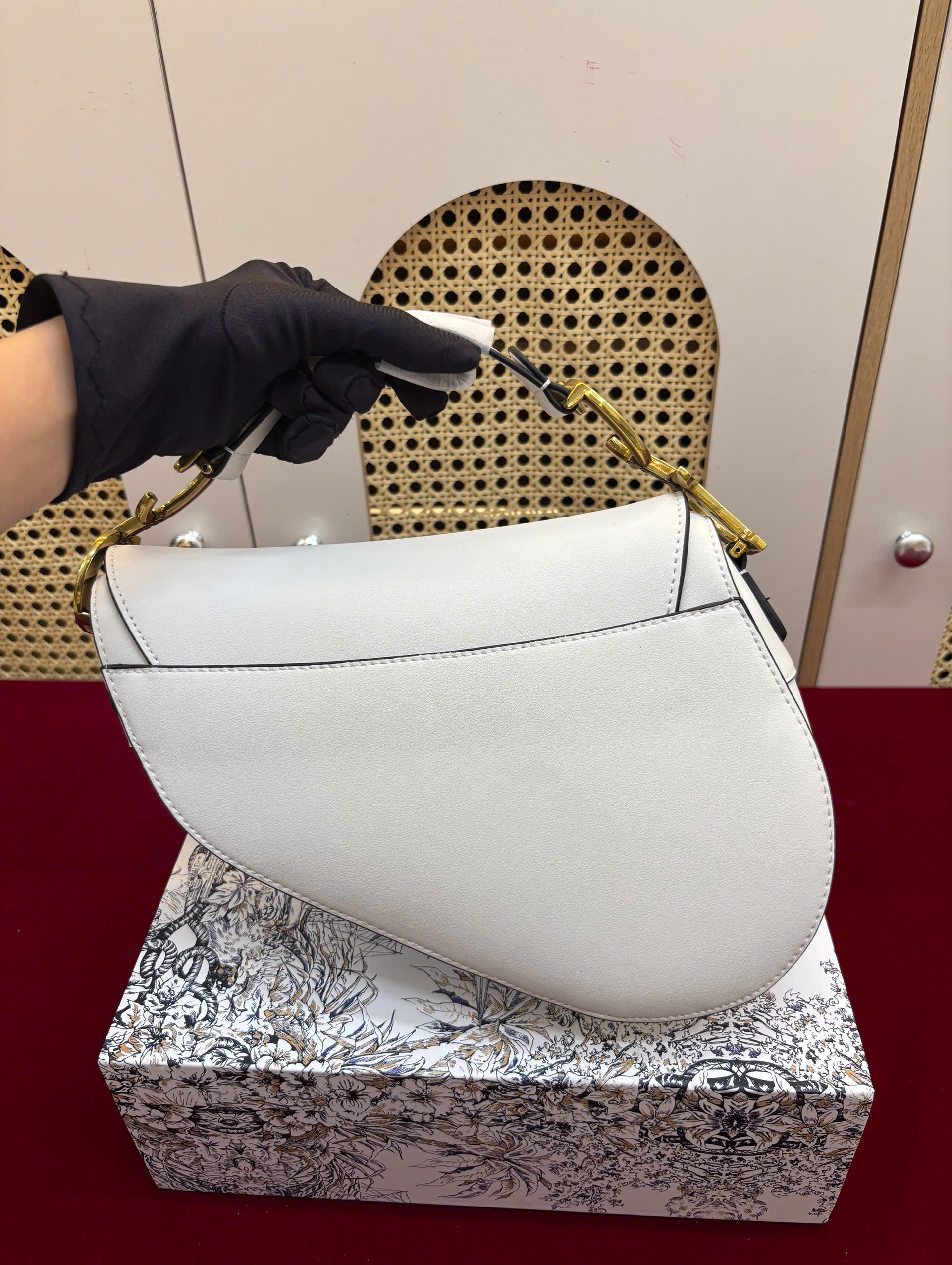 Túi Xách Dior Saddle Bag With Strap Super Màu Trắng Size 25.5cm