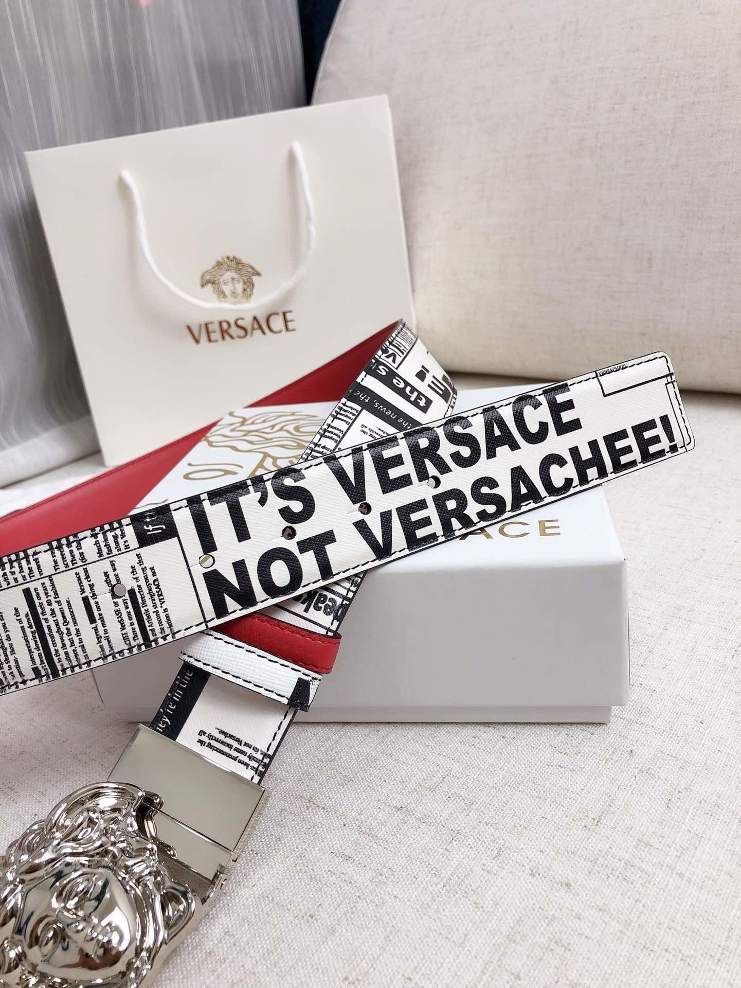 Thắt Lưng Versace Họa Tiết Giấy Báo Đỏ Siêu Cấp Mặt Bạc Size 3.8cm