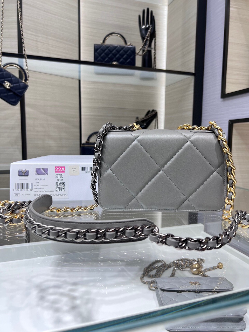 Túi Xách Chanel Hoa Văn Kim Cương Siêu Cấp Màu Xám Size 19cm