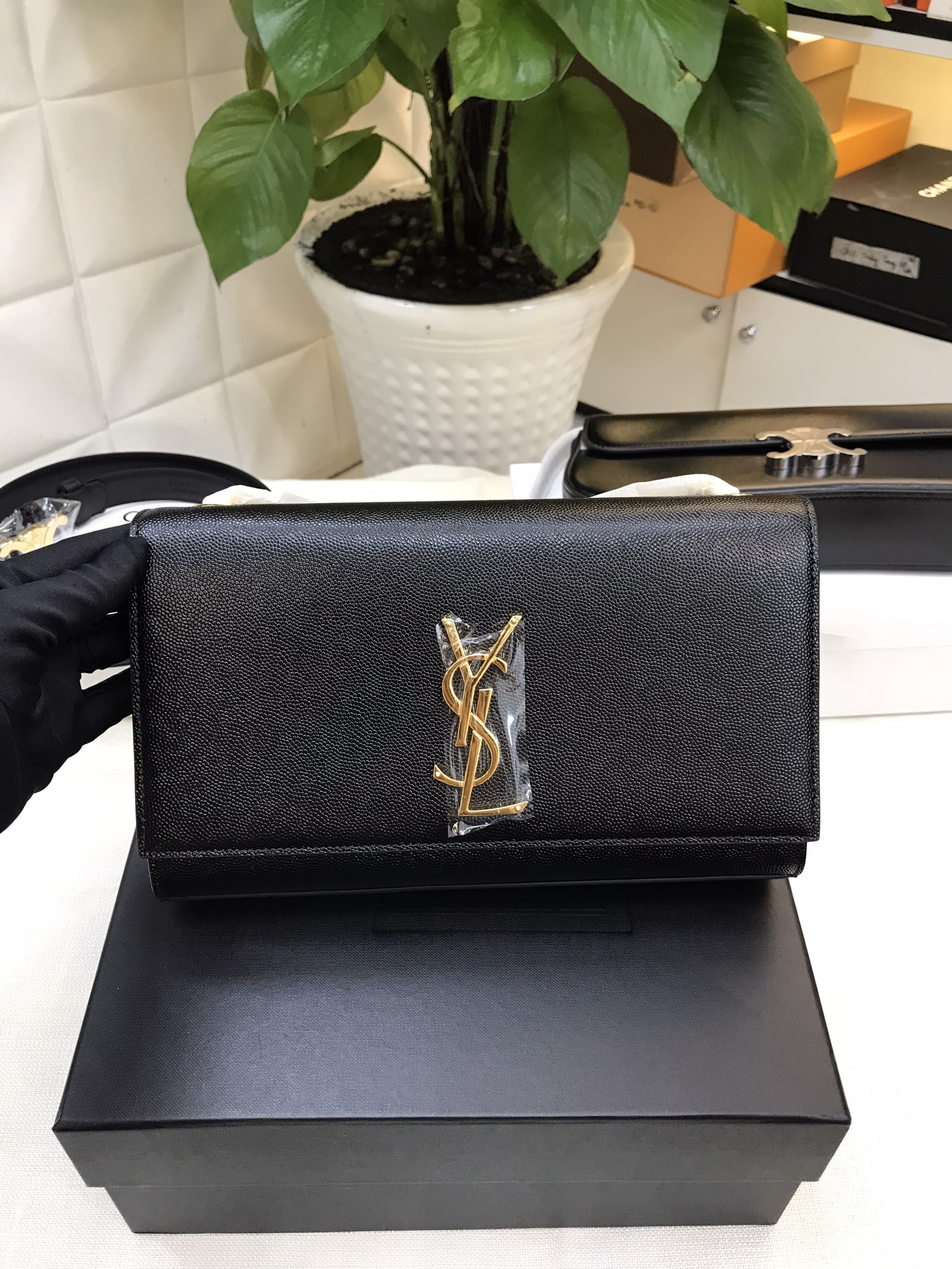 Túi YSL Kate Medium In Grain De Poudre Embossed Leather Vip Size 24cm