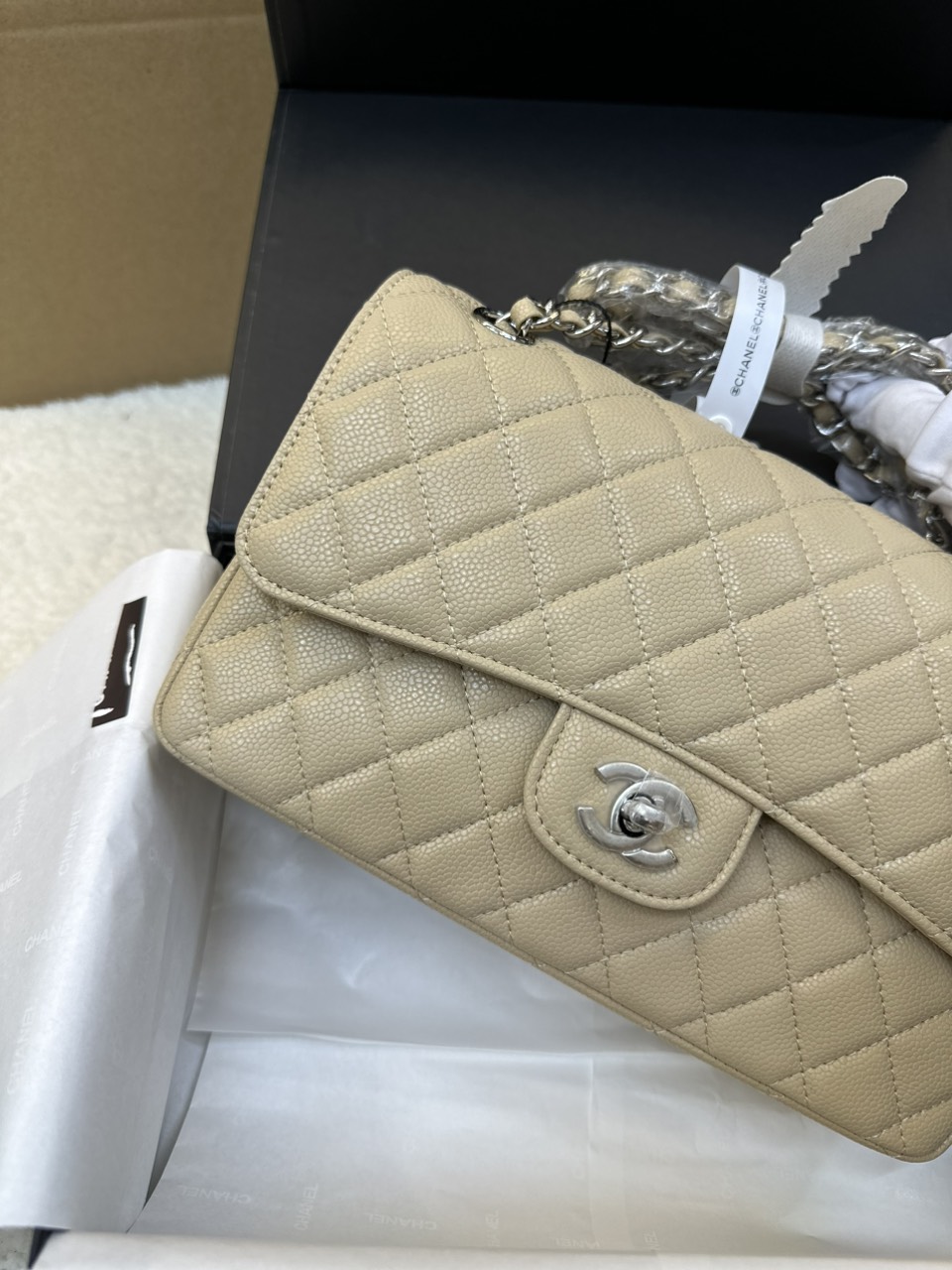 Túi Xách Chanel Classic Flap Trắng Kem Da Hạt Size 25cm