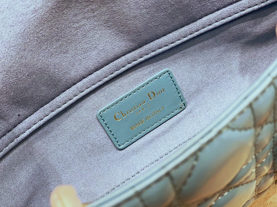 Túi Xách Dior Lady D-Joy Siêu Cấp Màu Xanh Size 22cm Da Lì 0540