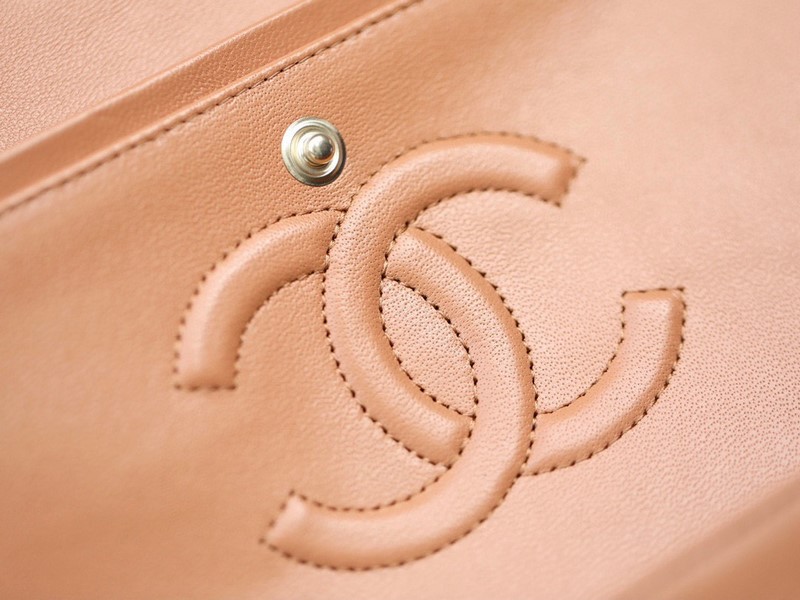 Túi xách Chanel Classic Flap Medium Caramel Lambskin Màu Nâu 2023