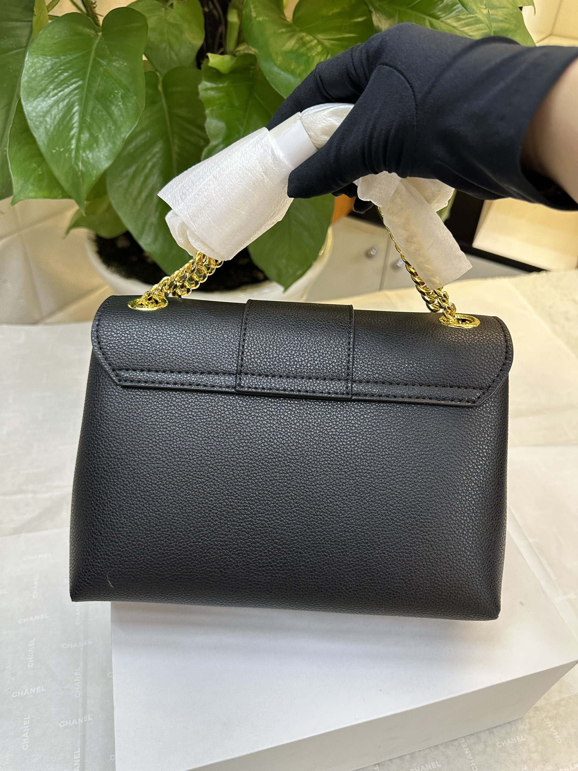 Túi Teen Celine Victorie Bag In Supple Calfskin Black Super Size 24cm