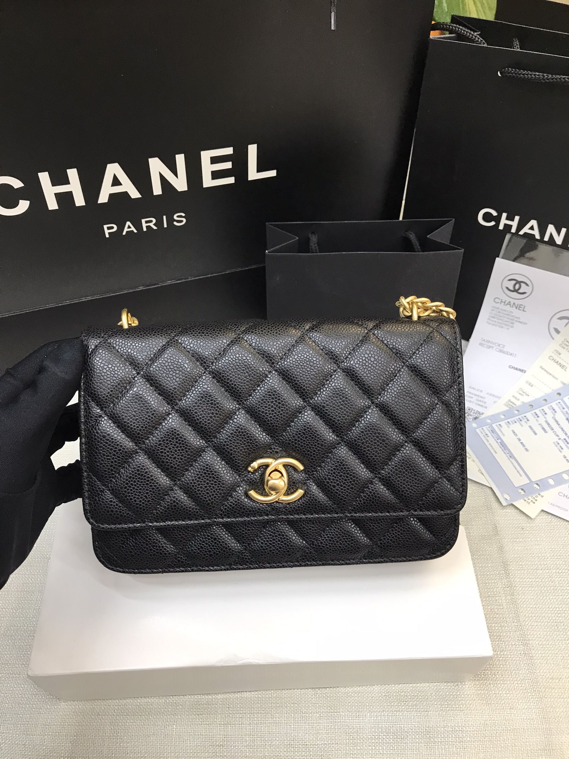 Túi Đeo Vai Chanel WOC Siêu Cấp Màu Đen Da Hạt Charm Xích Trái Tim