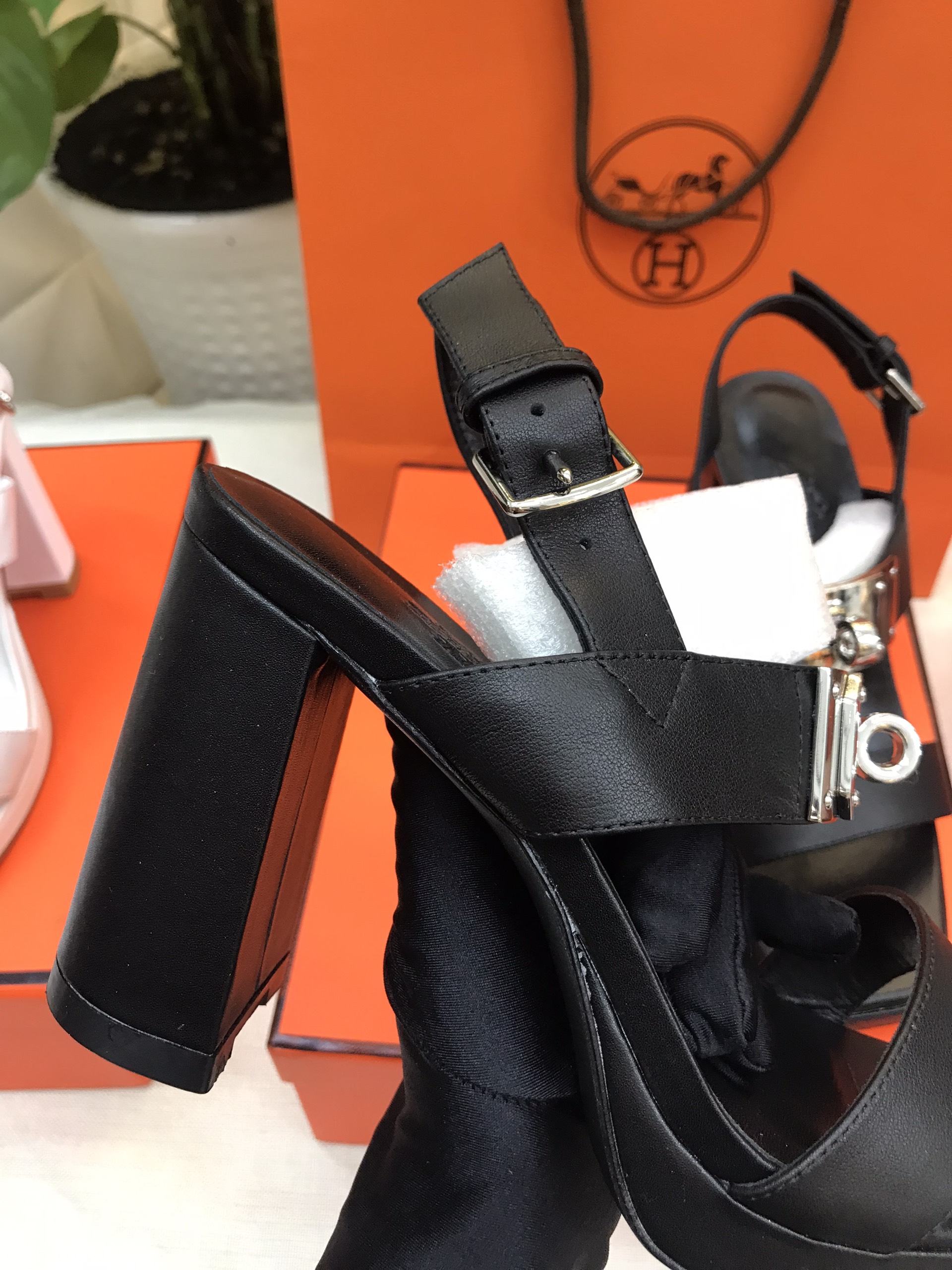 Giày Hermes Ilona 90 Sandal Siêu Cấp Màu Đen Size 39