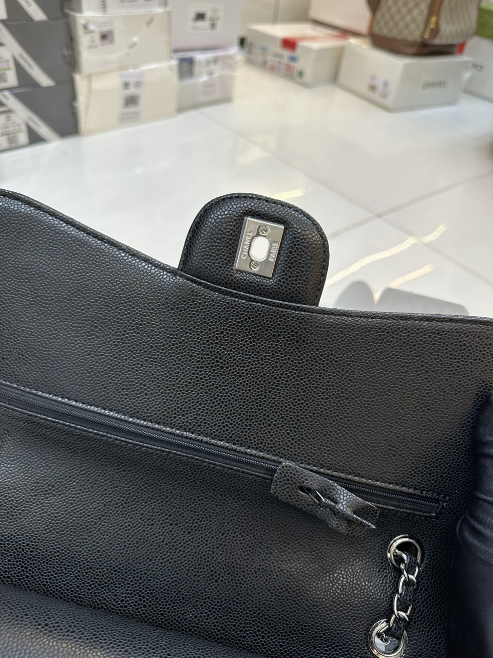 Túi Xách Chanel Classic Da Hạt Super Khóa Bạc Size 30cm