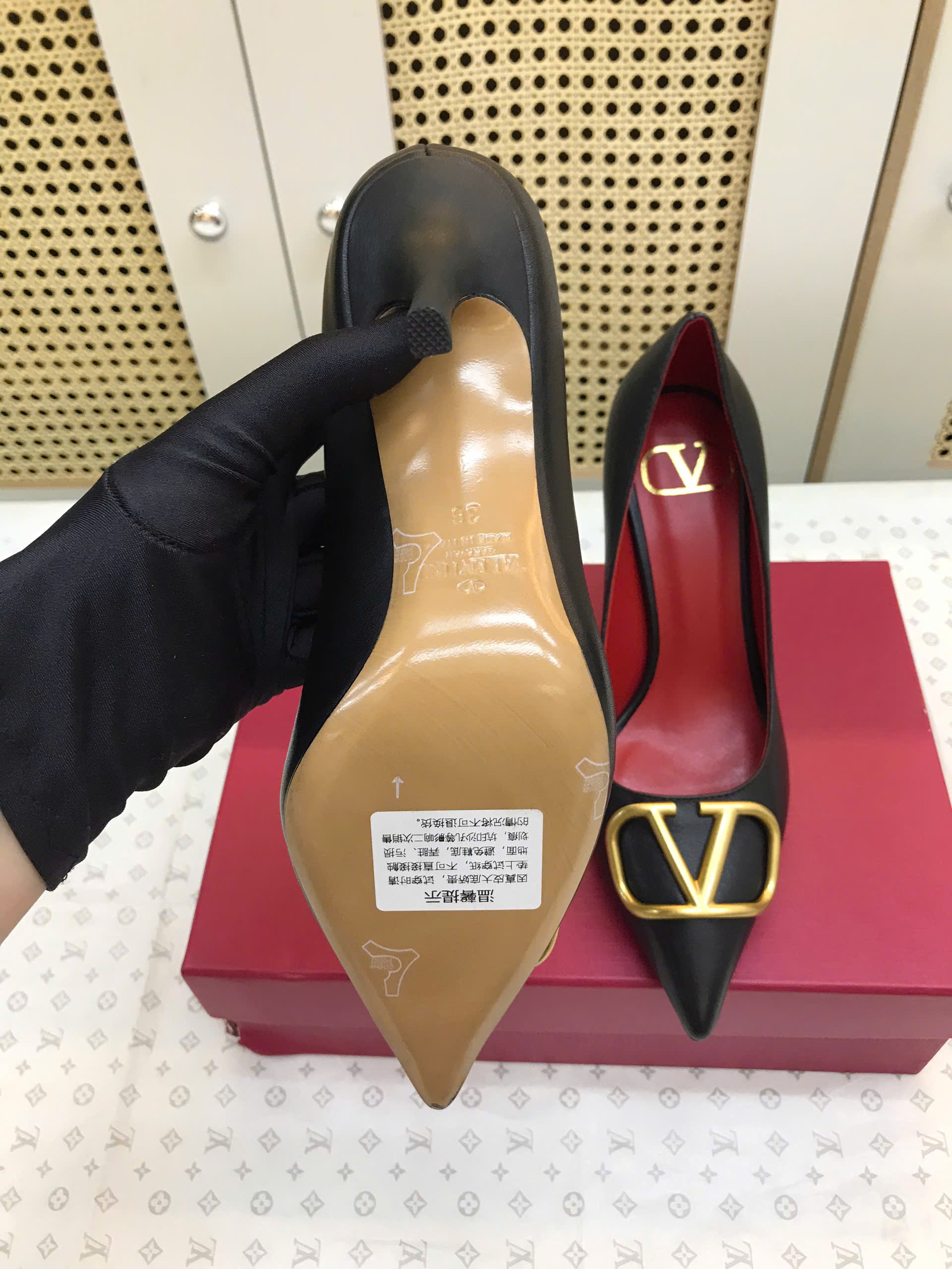 Giày Cao Gót Valentino VLogo Calfskin Pumps Black Siêu Cấp Heels 8cm Size 36