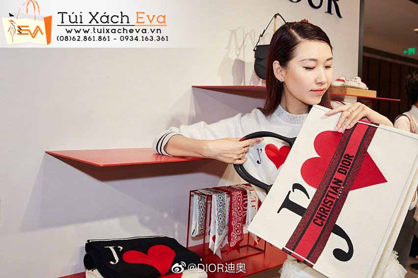 Túi Xách Dior Book Tote Bag Siêu Cấp Màu Trắng Đẹp M1286.