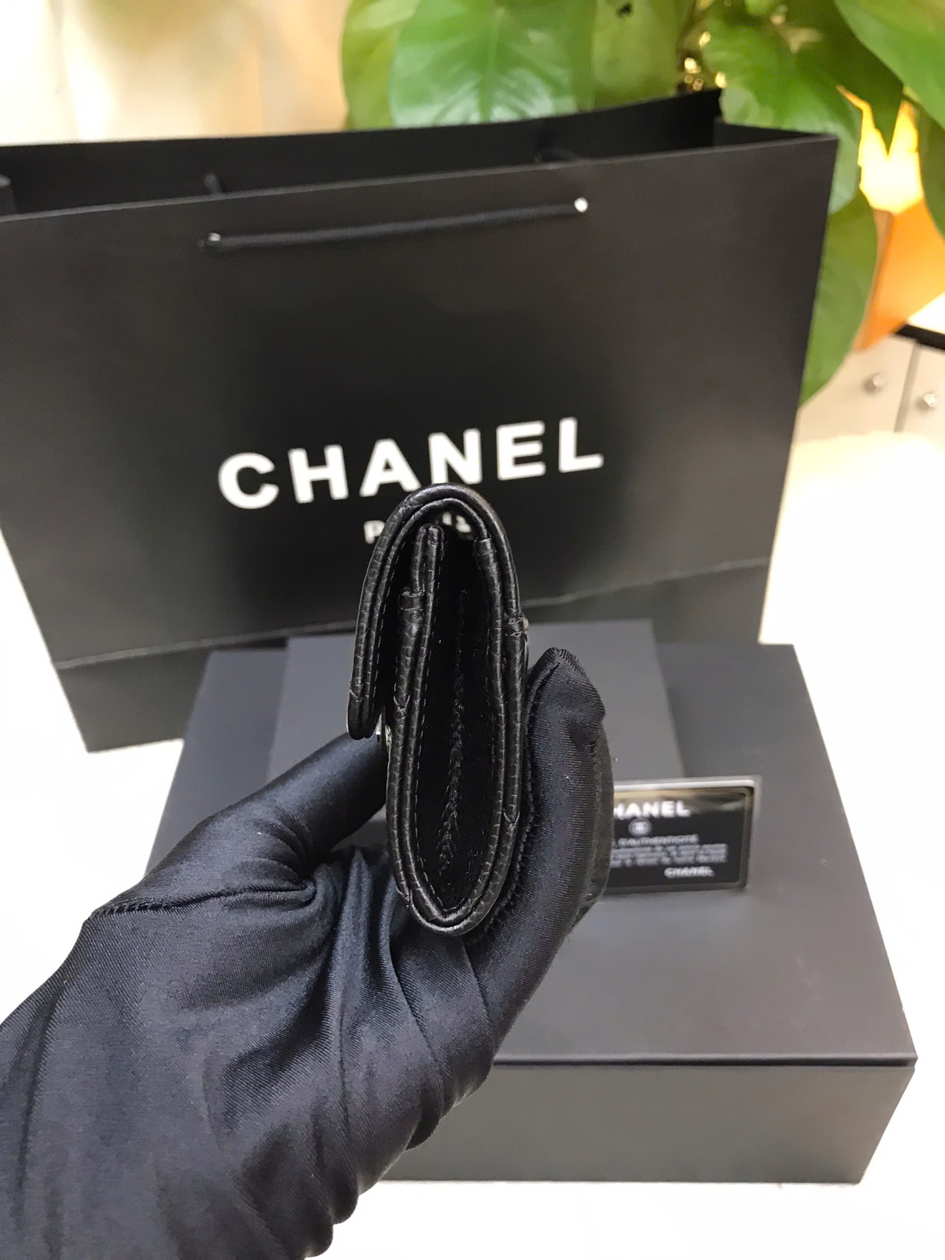 Ví Chanel Classic Flap Card Holder Black Caviar Vip Màu Đen Size 11cm