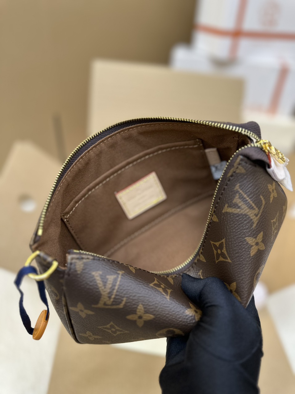 Túi Xách LV Pochette Accessoires Super Màu Nâu Size 23.5cm M40712