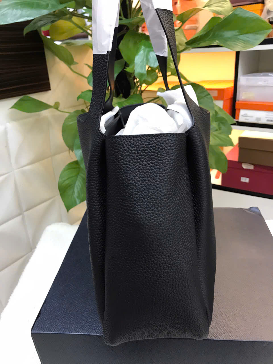 Túi Prada Large Leather Tote Vip Màu Đen Size 32cm