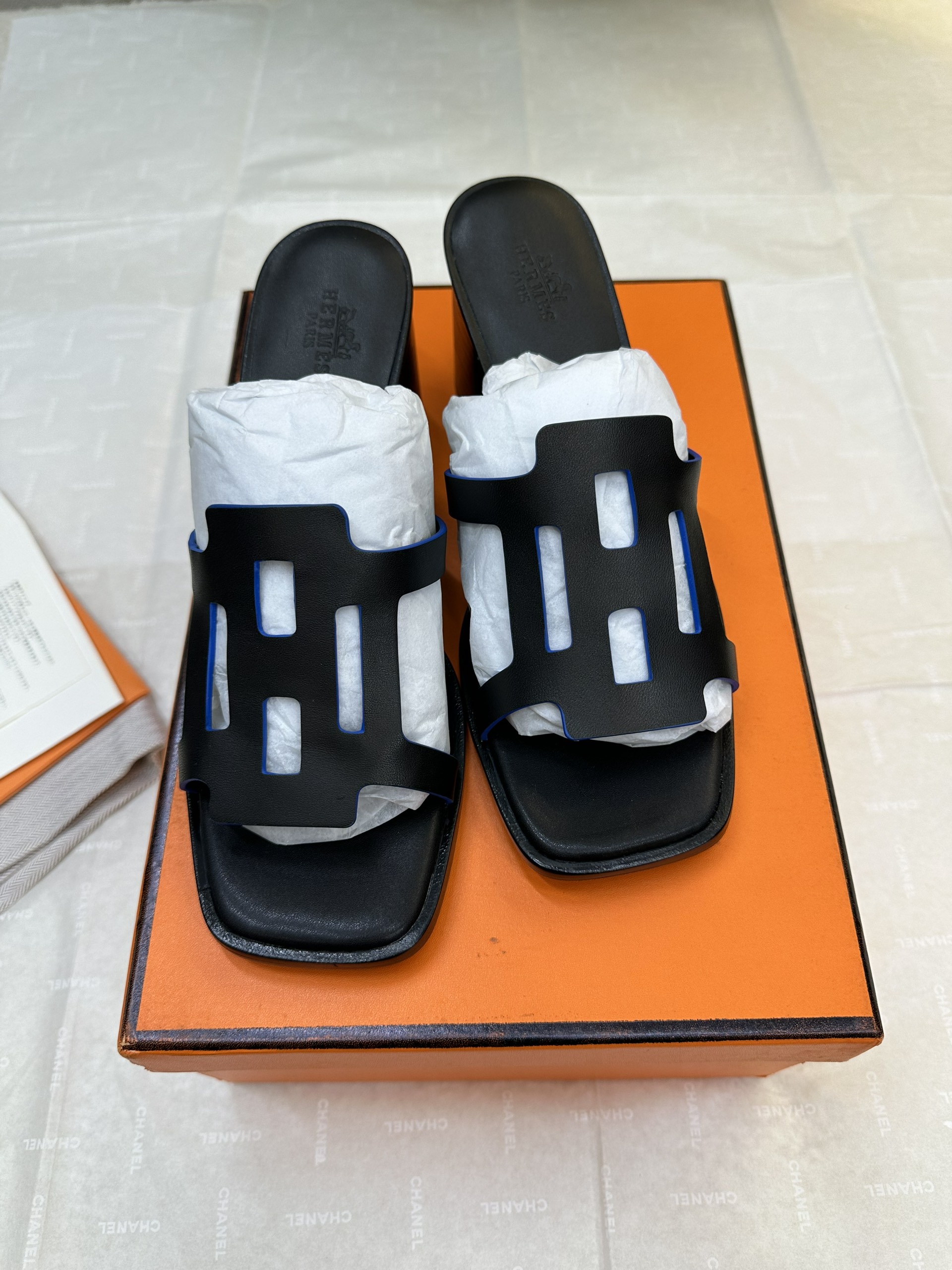 Giày Hermes Sandal Izzy 60 Siêu Cấp Màu Đen Size 35