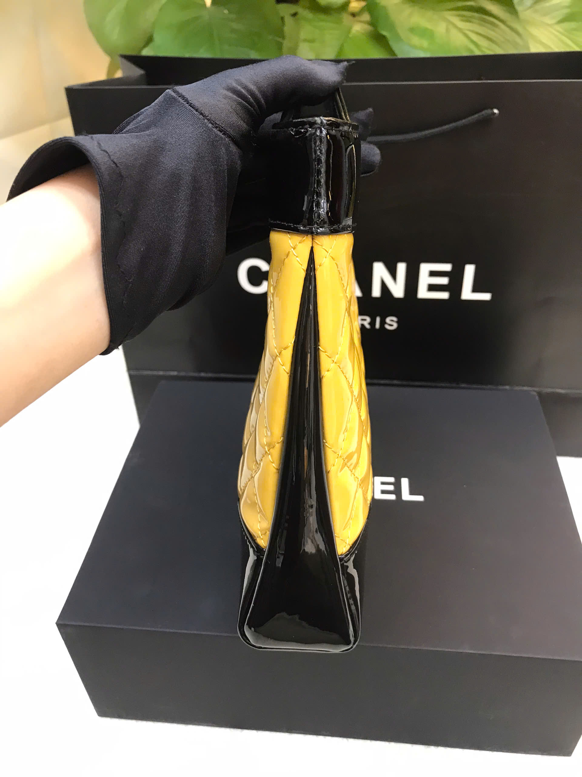 Túi Chanel Mini 31 Bag Patent Black And Yellow Siêu Cấp Size 23cm