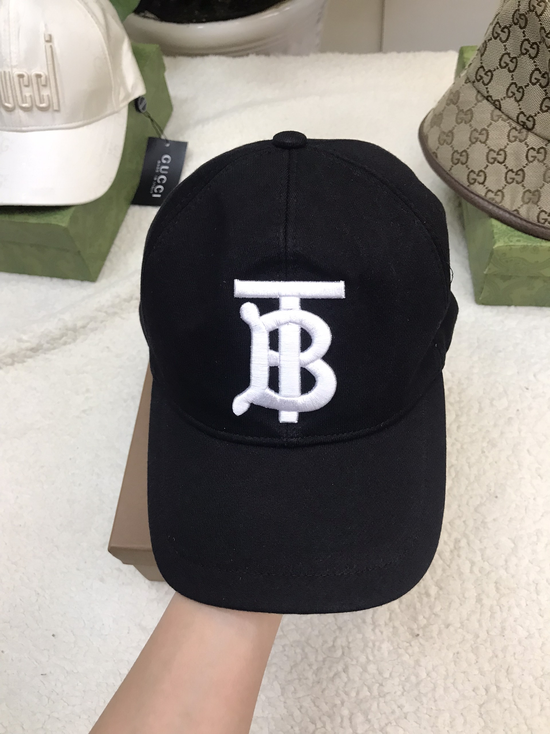 Nón Unisex Burberry Black TB Logo Embroidered Baseball Siêu Cấp Màu Đen