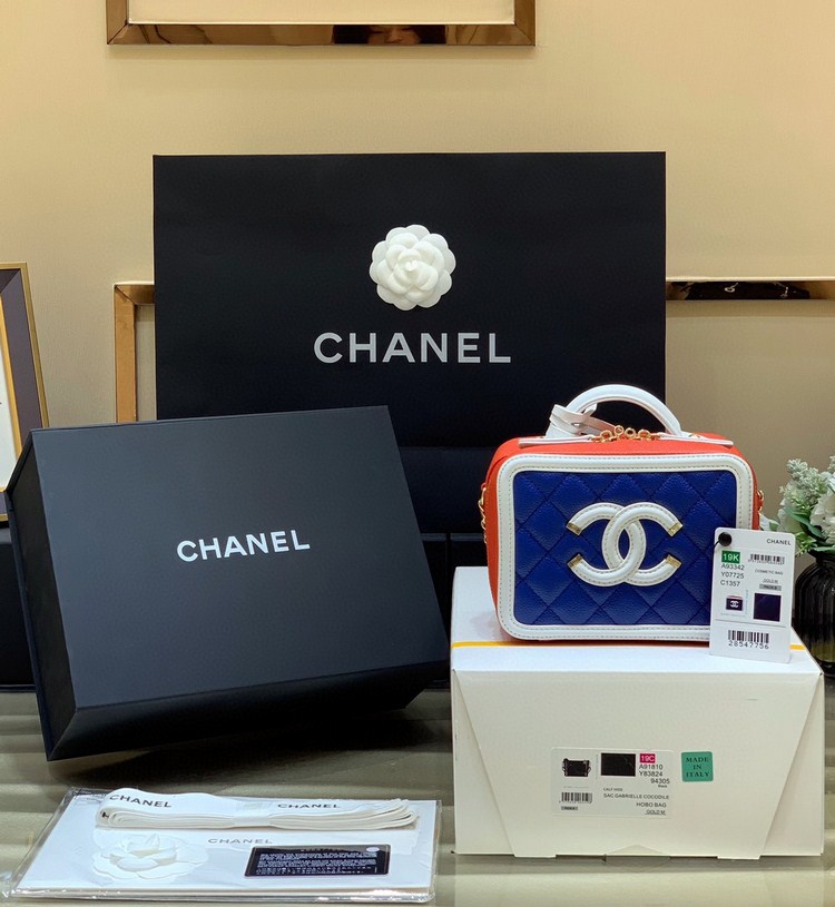 Túi Xách Chanel Case Vip Màu Xanh Size 17cm