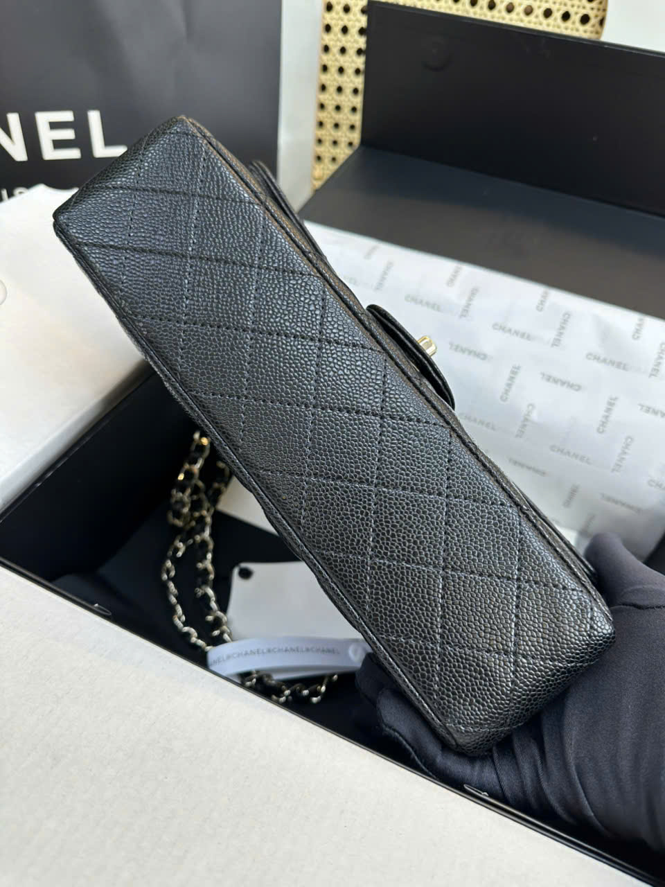 Túi Chanel Classic Flap Super Màu Đen Logo Vàng Nhạt Size 25.5cm