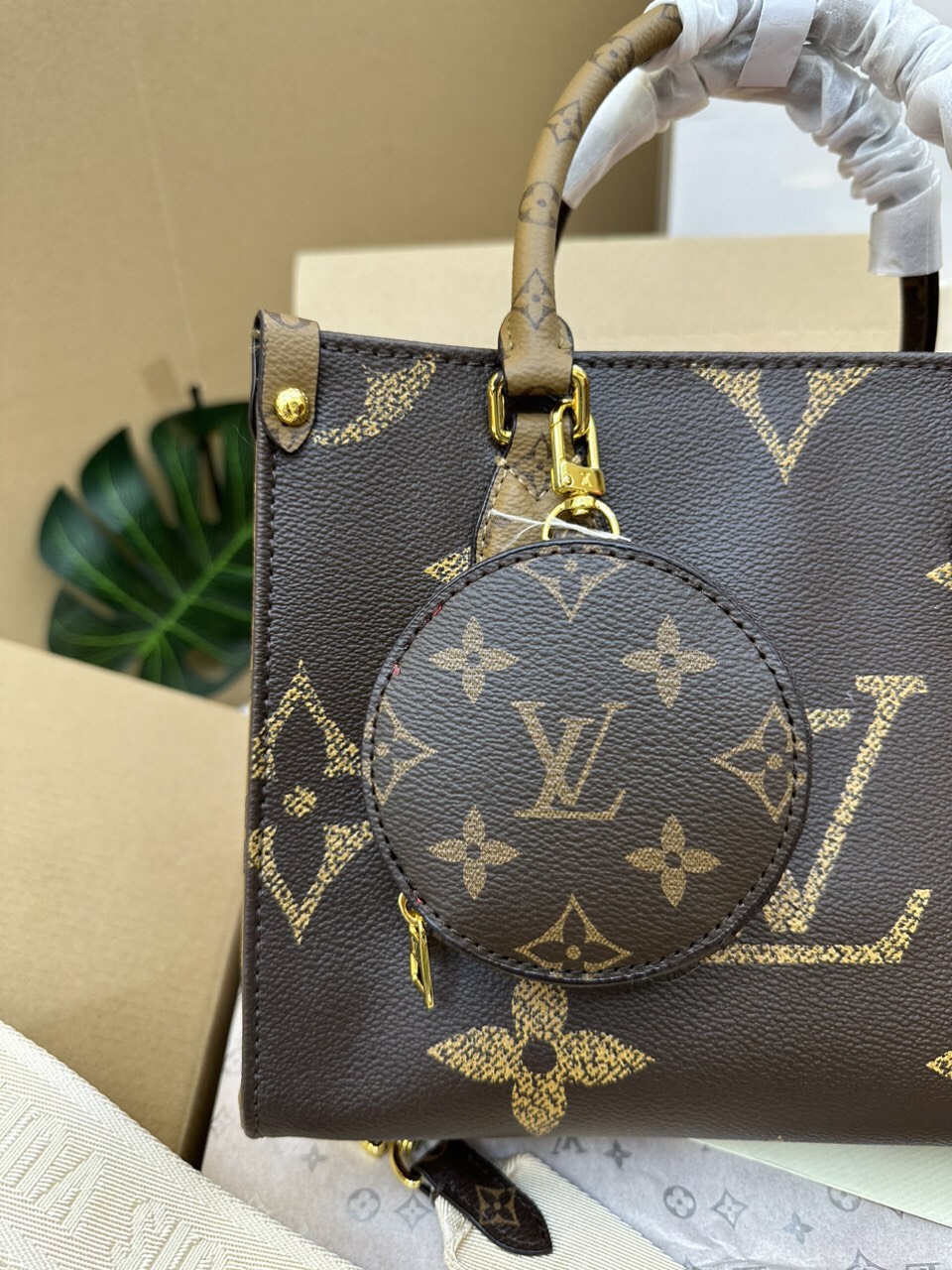 Túi Xách LV OnTheGo PM Màu Nâu Size 25cm M46373