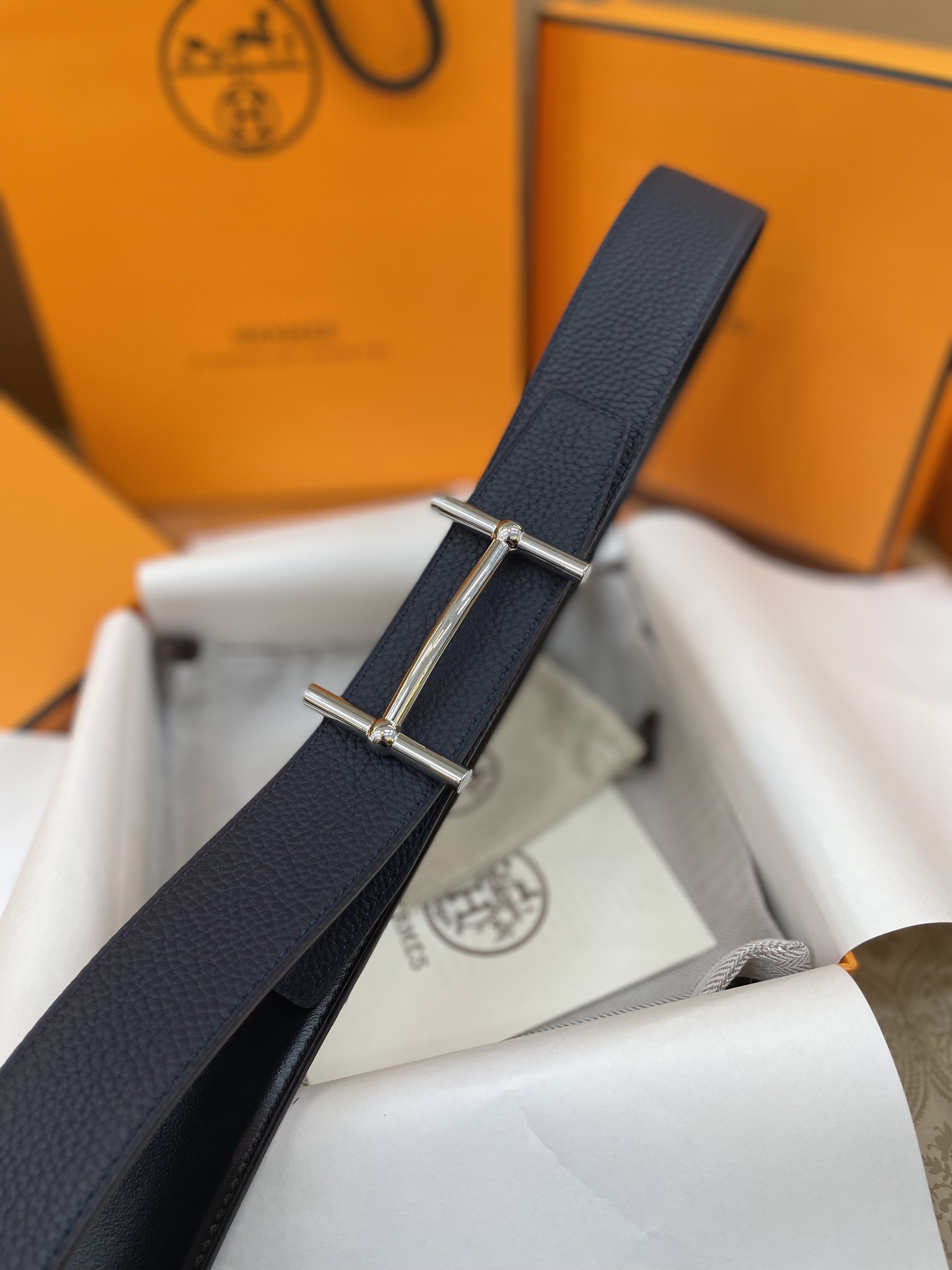 Thắt Lưng Hermes Logo H Da Togo Màu Xanh Đen 108cm/ 3.8cm