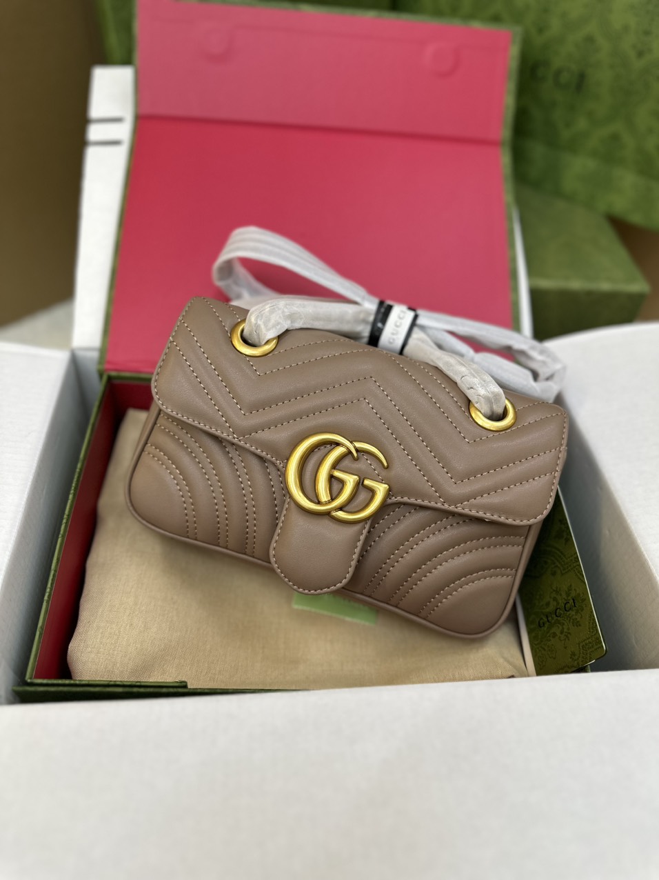 Túi Gucci GG Marmont Matelassé Leather Super Mini Màu Hồng Size 22cm