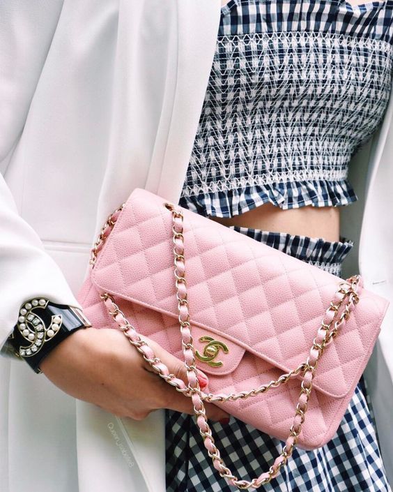 Túi Xách Chanel Classic Siêu Cấp Màu Hồng Da Hạt Khóa Bạc Size 26cm