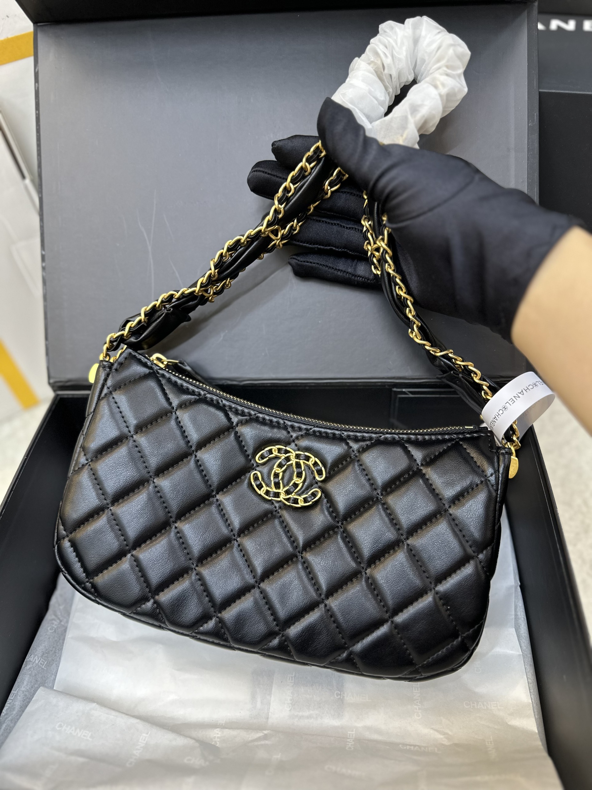 Túi Chanel 23k Màu Đen Size 26cm AS1160