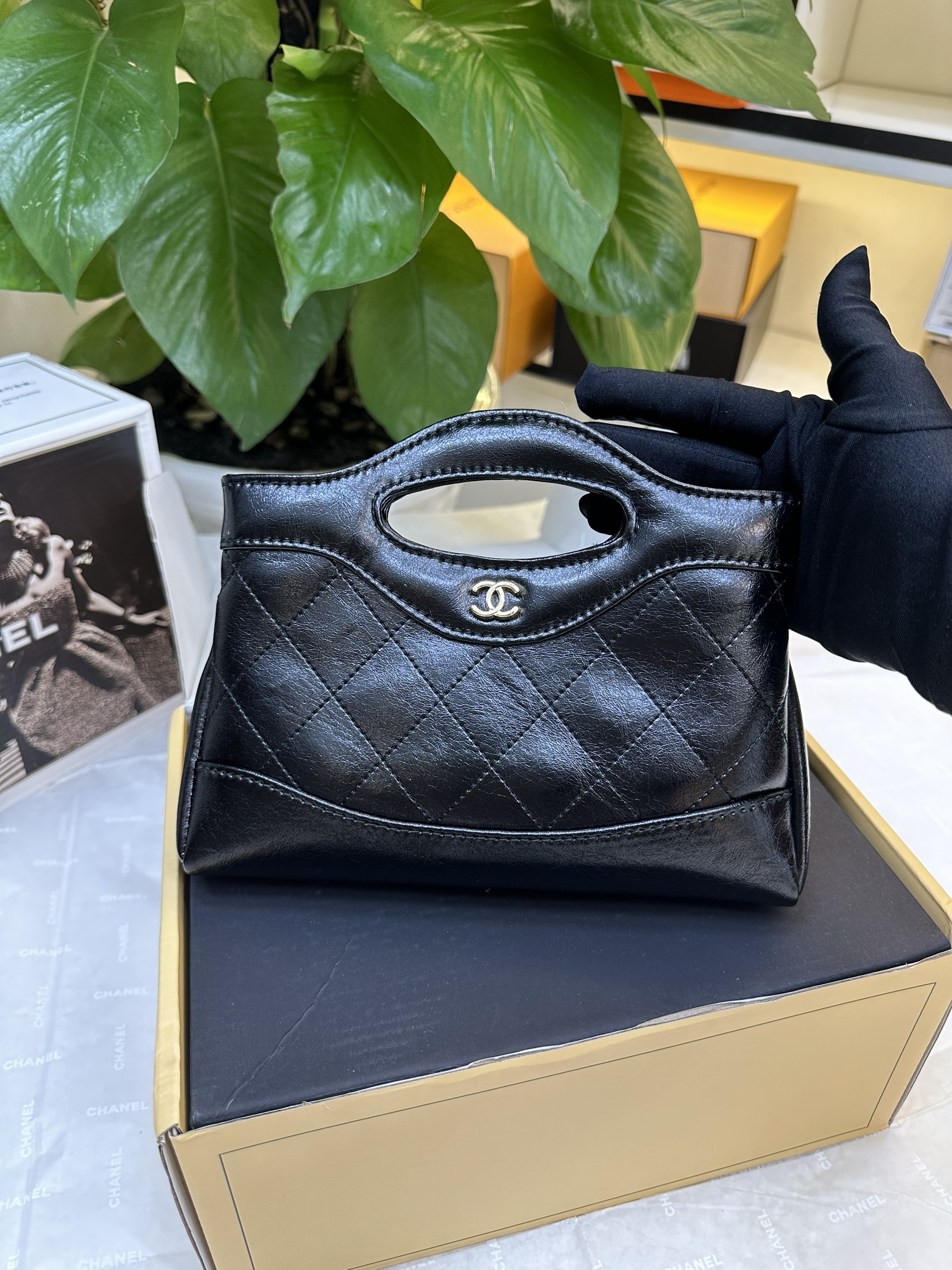 Túi Chanel 24C 31 Mini Nano Bag Super Màu Đen Size 21cm