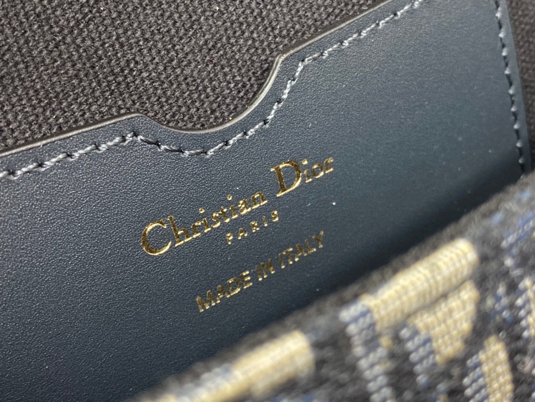 Túi Xách Dior Bobby Siêu Cấp Thổ Cẩm Size 21cm M9327
