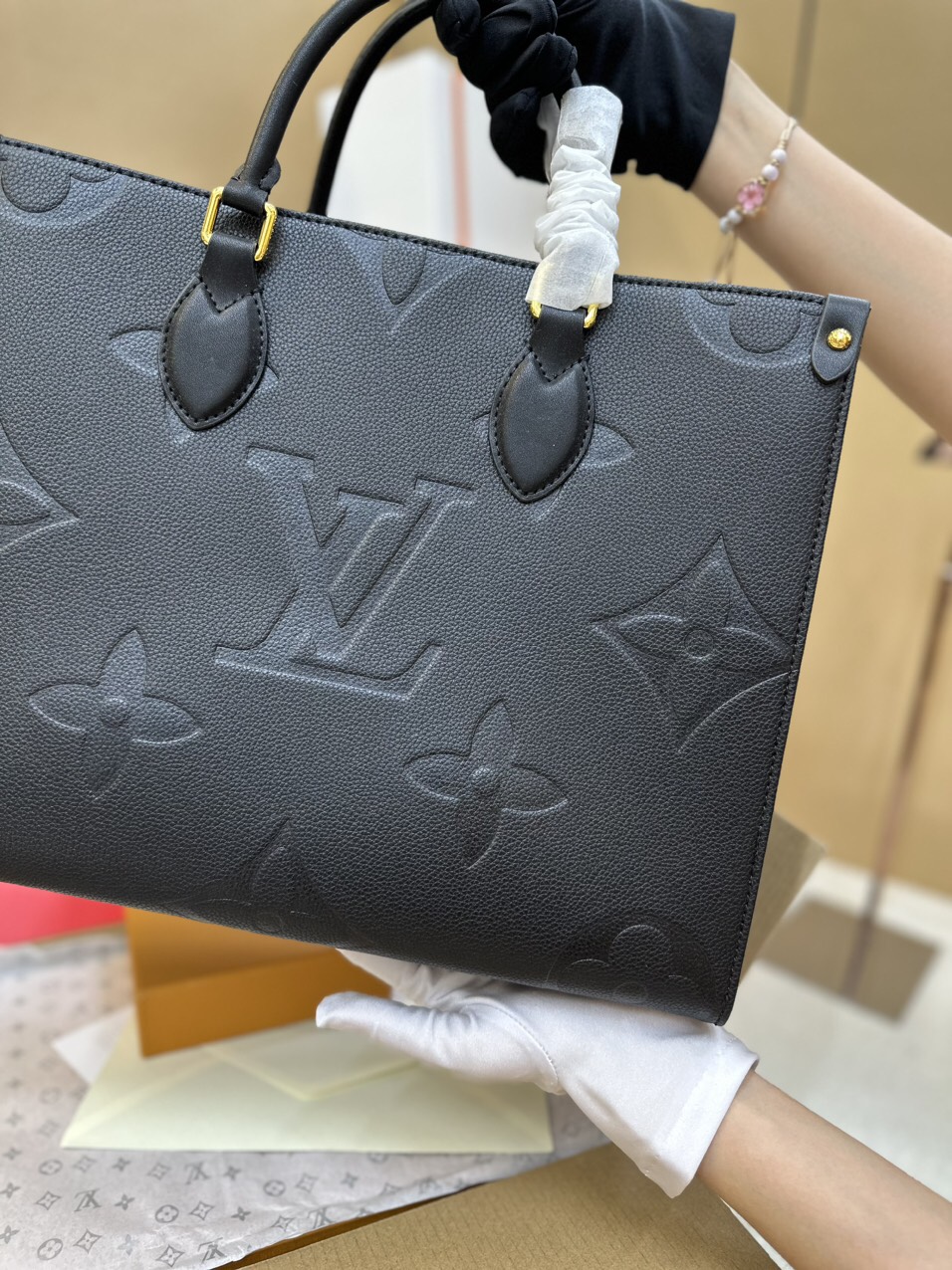 Túi Xách LV OnTheGo GM Super Màu Đen Size 35cm M44925