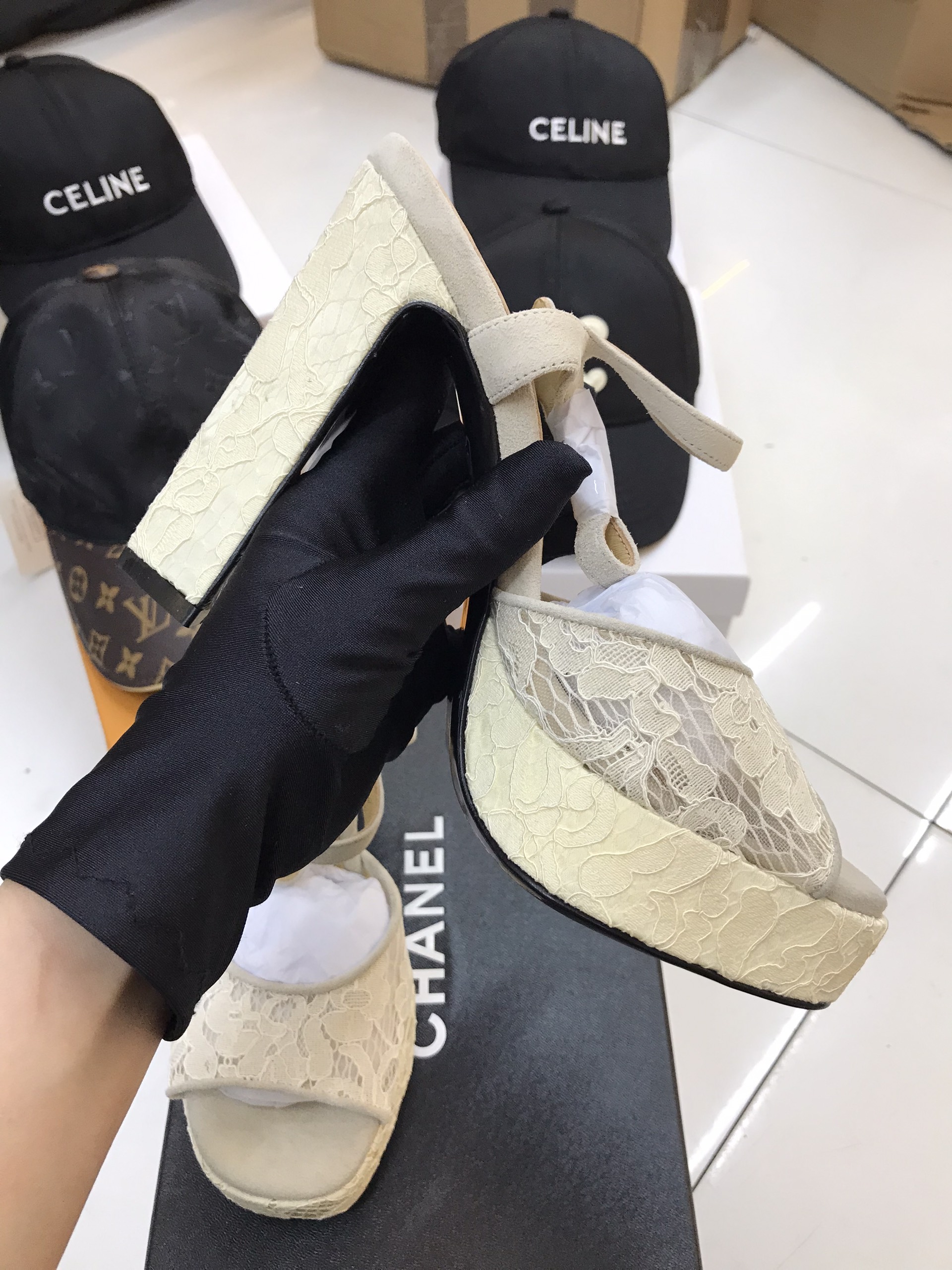 Giày Cao Gót Chanel Sandal Siêu Cấp Màu Trắng Size 35