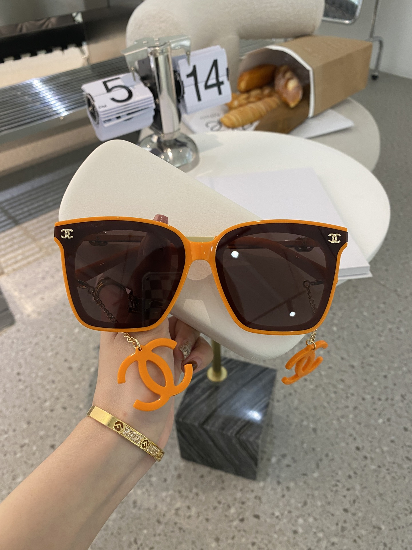 Kính Chanel Siêu Cấp Sunglasses Màu Cam