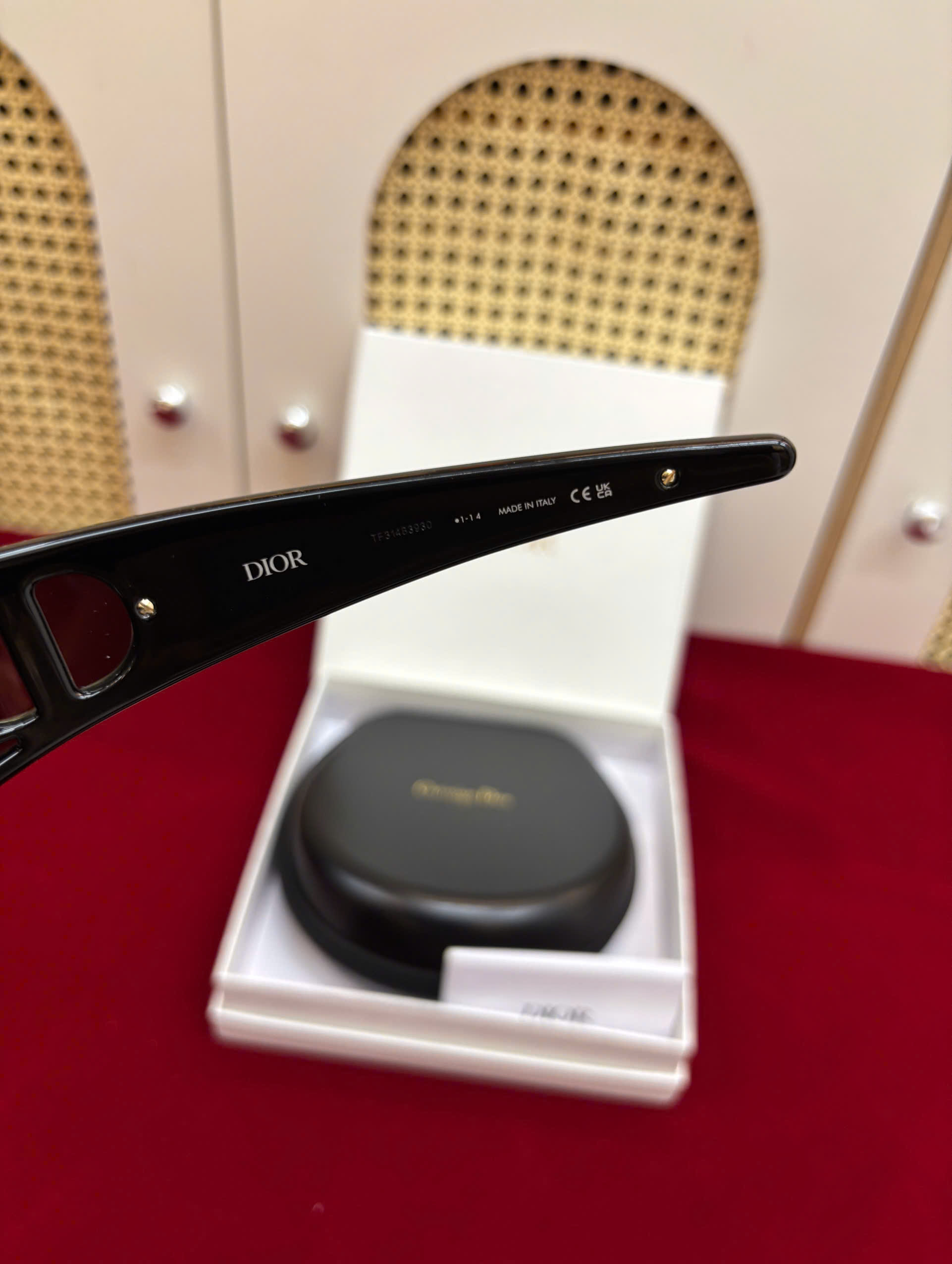 Kính VeryDior M1U Black Mask Sunglasses Siêu Cấp