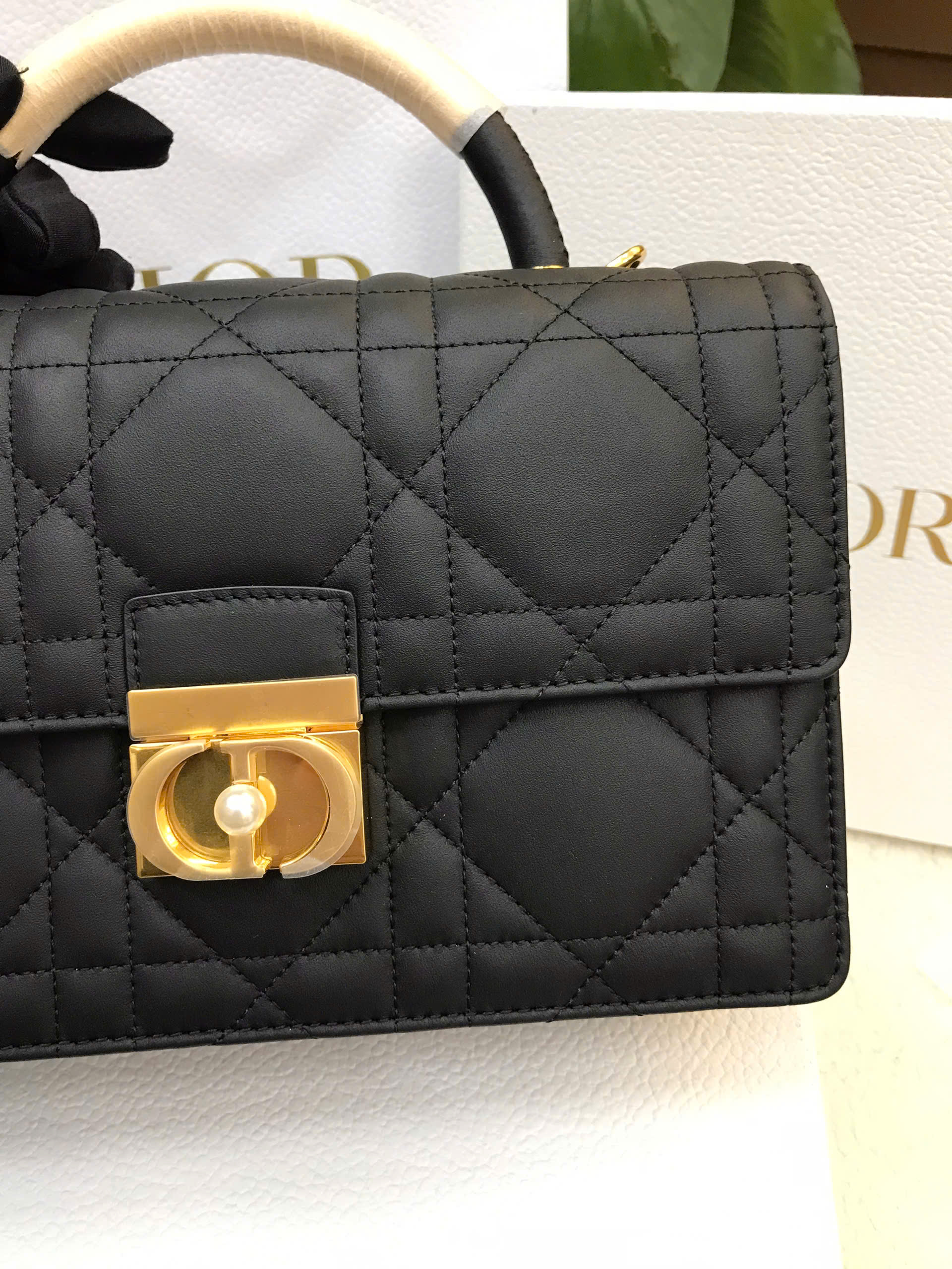 Túi Medium Dior Ange Bag Trench Blacjk Macrocannage Lambskin Vip Màu Đen Size 26cm