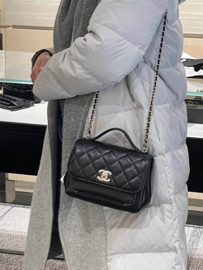 Túi Xách Chanel Super Business Affinity Màu Đen Khóa Vàng Size 25cm