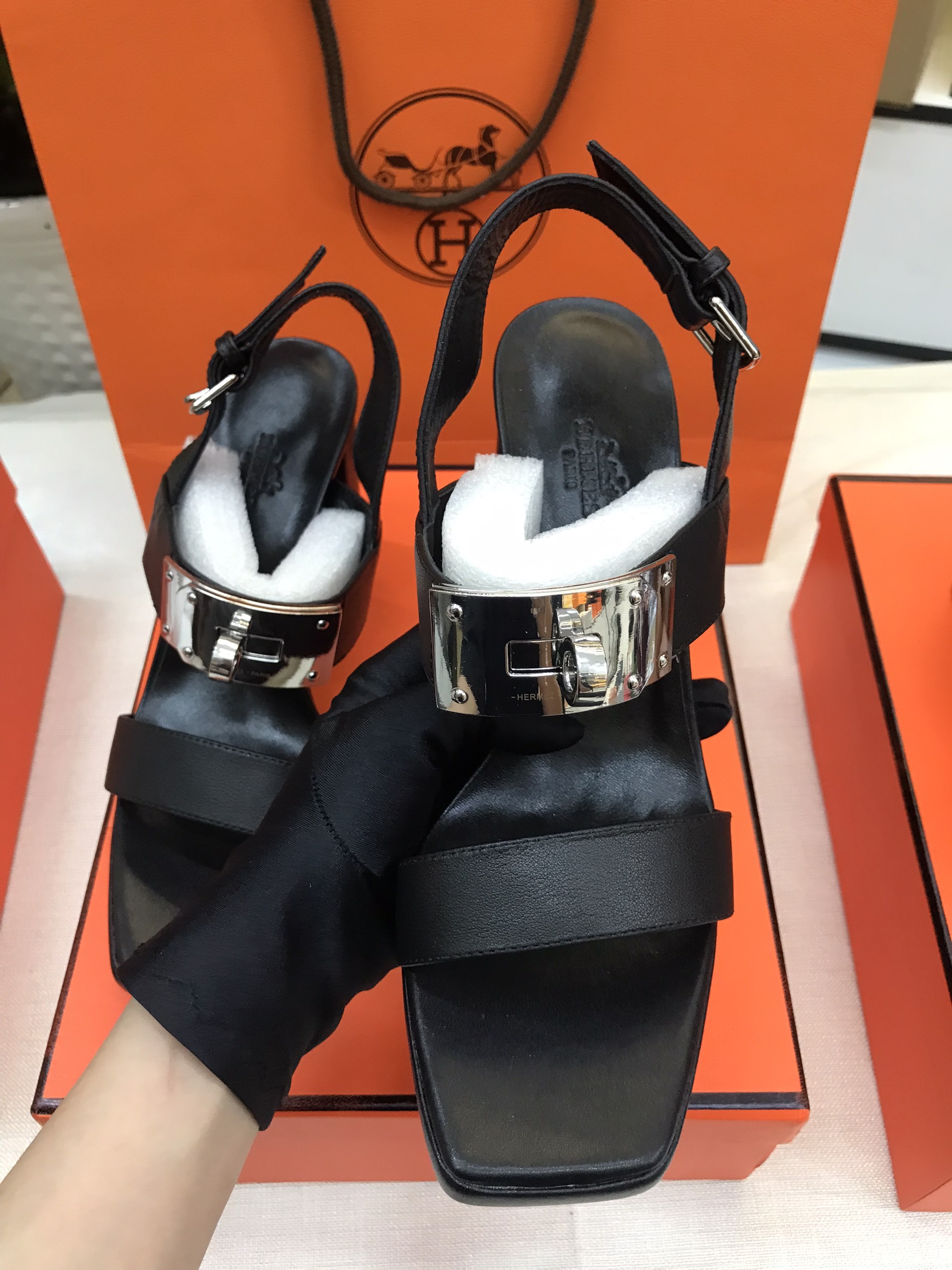 Giày Hermes Ilona 90 Sandal Siêu Cấp Màu Đen Size 39