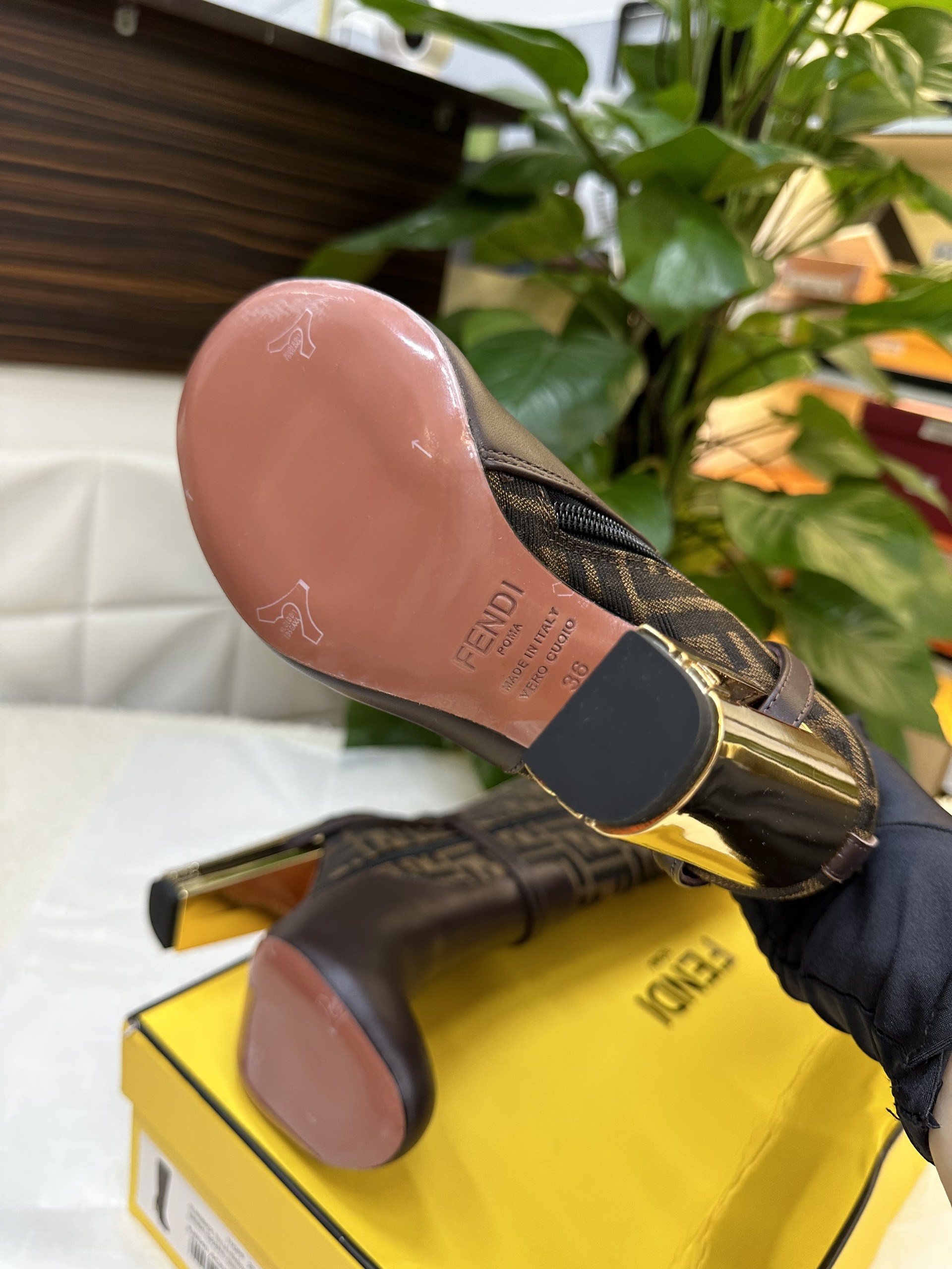 Giày Fendi Delfina Brown Leather High-heeled Boots Heels 10,5cm Size 36