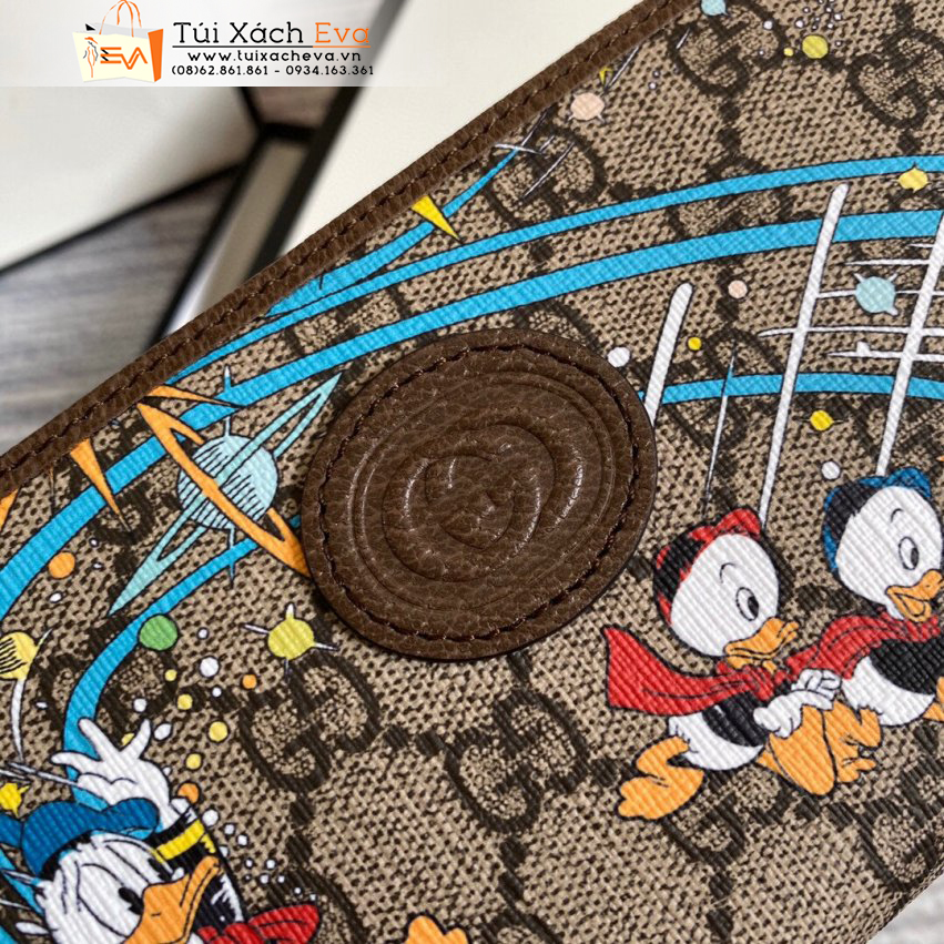 Ví cầm tay Gucci Disney Donald Duck Bag Siêu Cấp Màu Nâu Đẹp M647940.