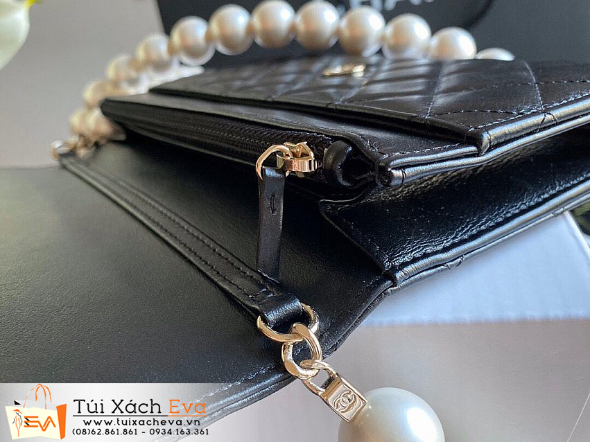 Túi Xách Chanel Clogo Bag Siêu Cấp Màu Đen Đẹp.