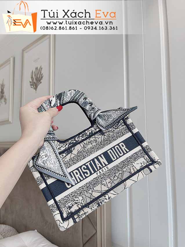 Túi Xách Dior Tote Mini Bag Siêu Cấp Màu Xanh Đẹp.