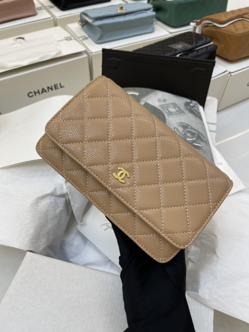 Túi Xách Chanel Super Woc Màu Nâu Khóa Vàng Size 19cm