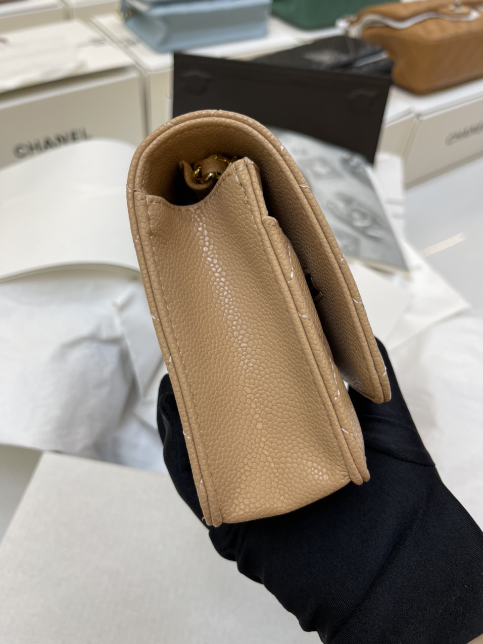 Túi Xách Chanel Super Woc Màu Nâu Khóa Vàng Size 19cm