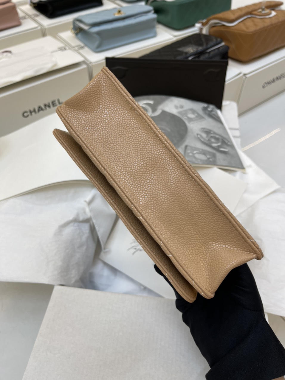 Túi Xách Chanel Super Woc Màu Nâu Khóa Vàng Size 19cm