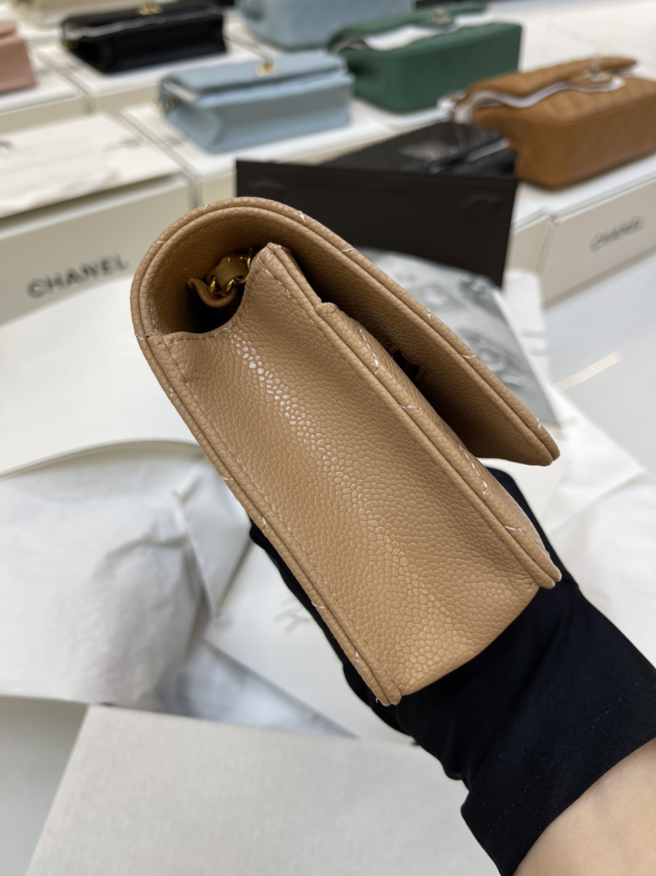 Túi Xách Chanel Super Woc Màu Nâu Khóa Vàng Size 19cm
