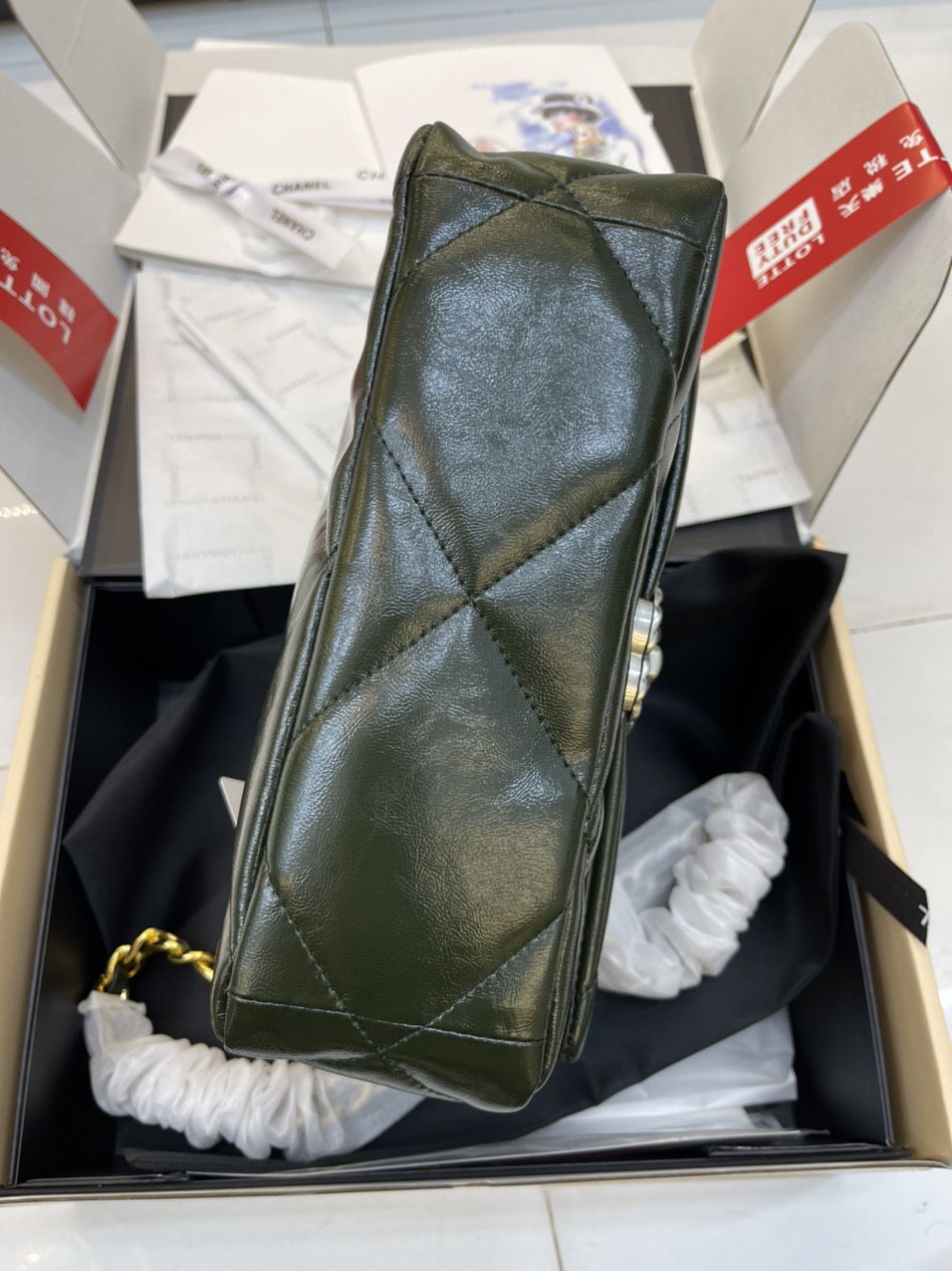 Túi xách Chanel Super Light Moss Green Lambskin Màu Xanh Rêu Size 25cm