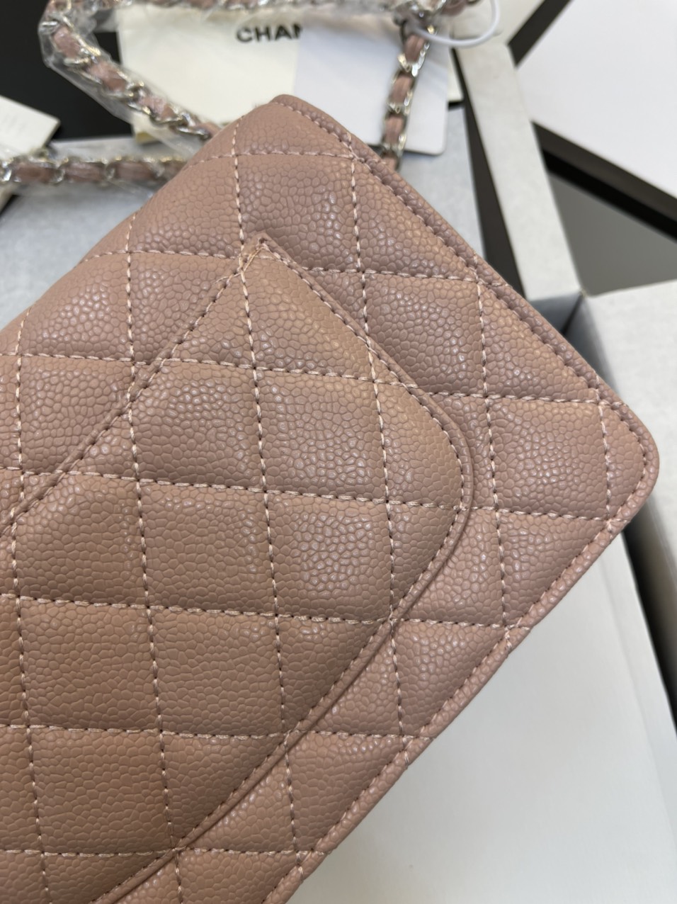 Túi Xách Chanel Super Woc Màu Hồng Khóa Bạc Size 19cm